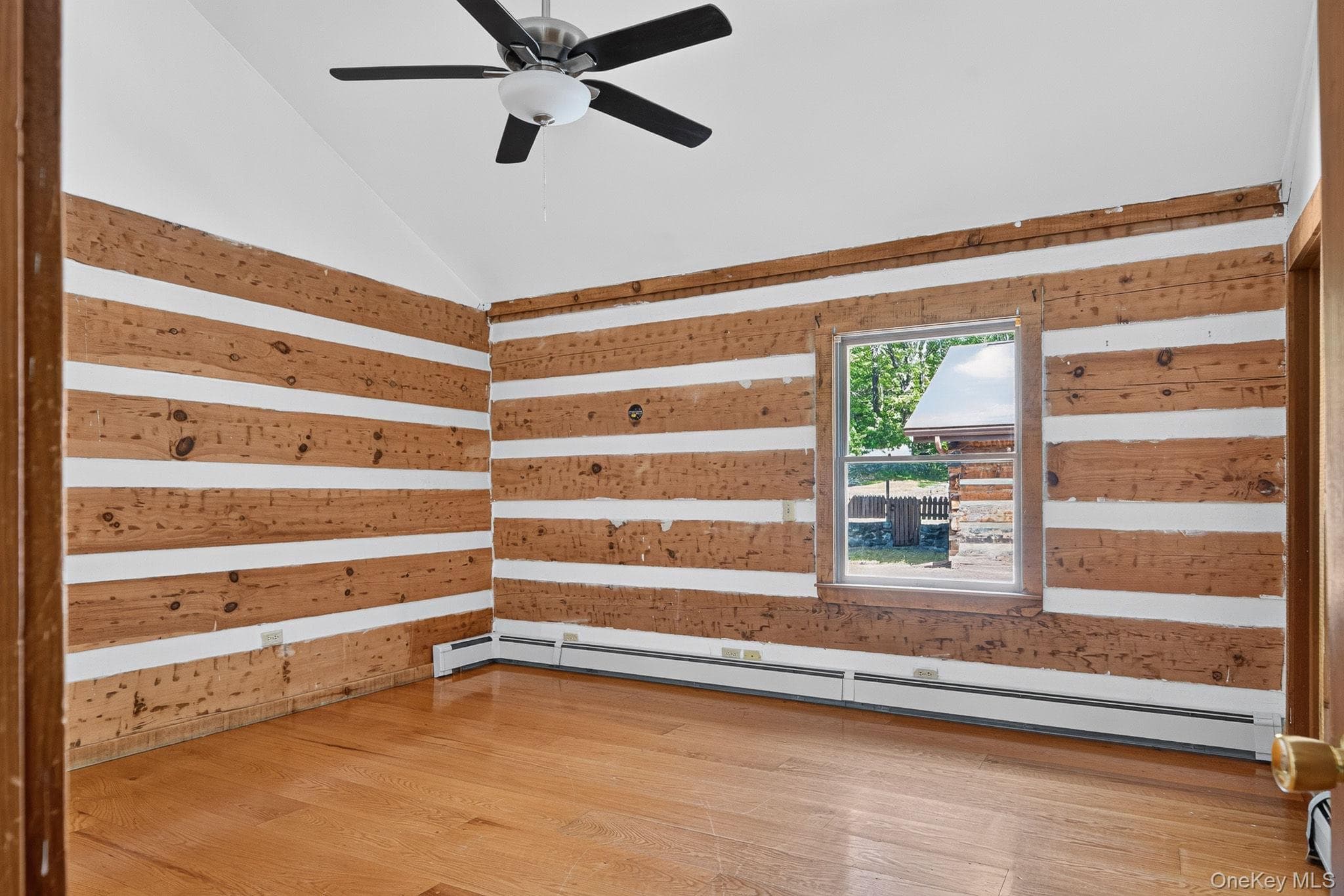 498 Rossway Road thumbnail 37