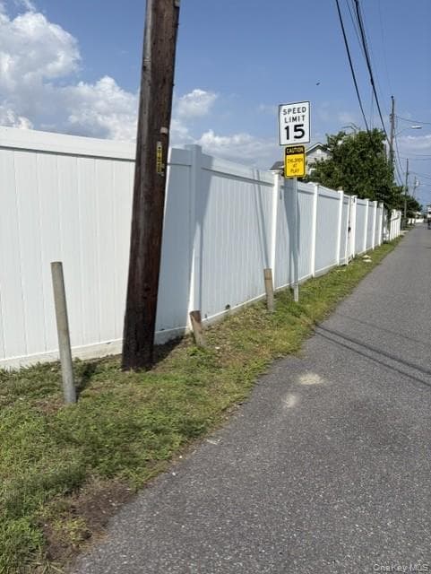 760 S Wellwood Avenue thumbnail 5
