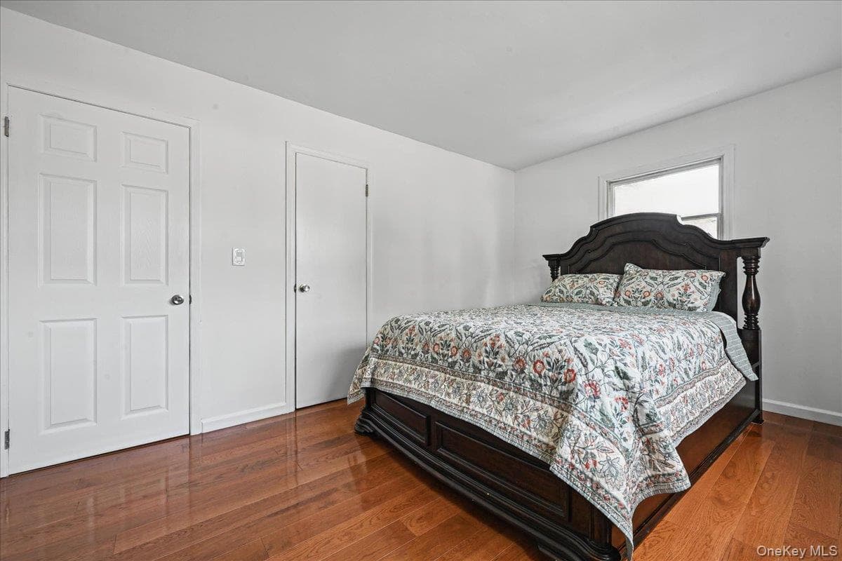 132 Commonwealth Drive thumbnail 9