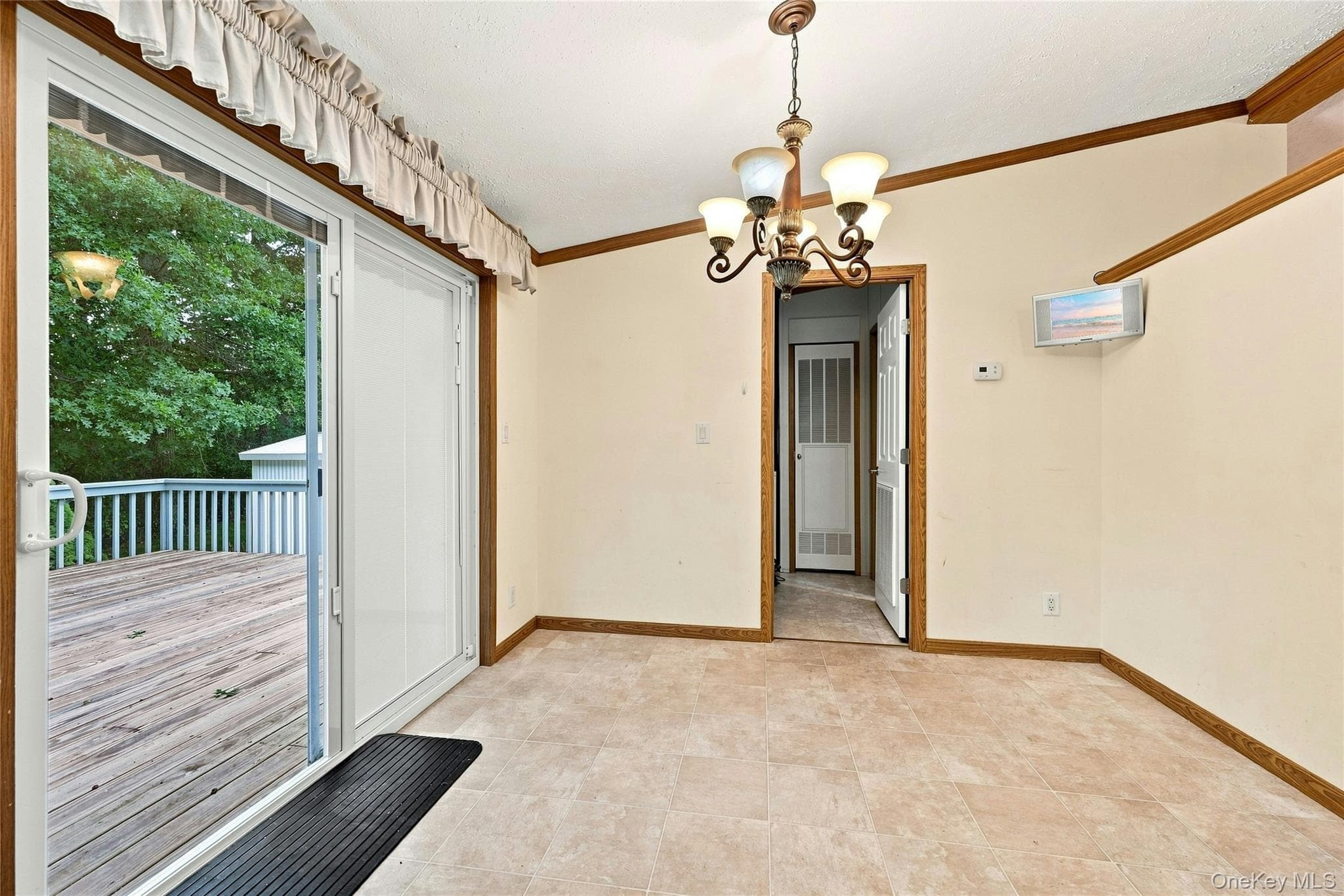 638 Fresh Pond Avenue Unit: 320 thumbnail 4