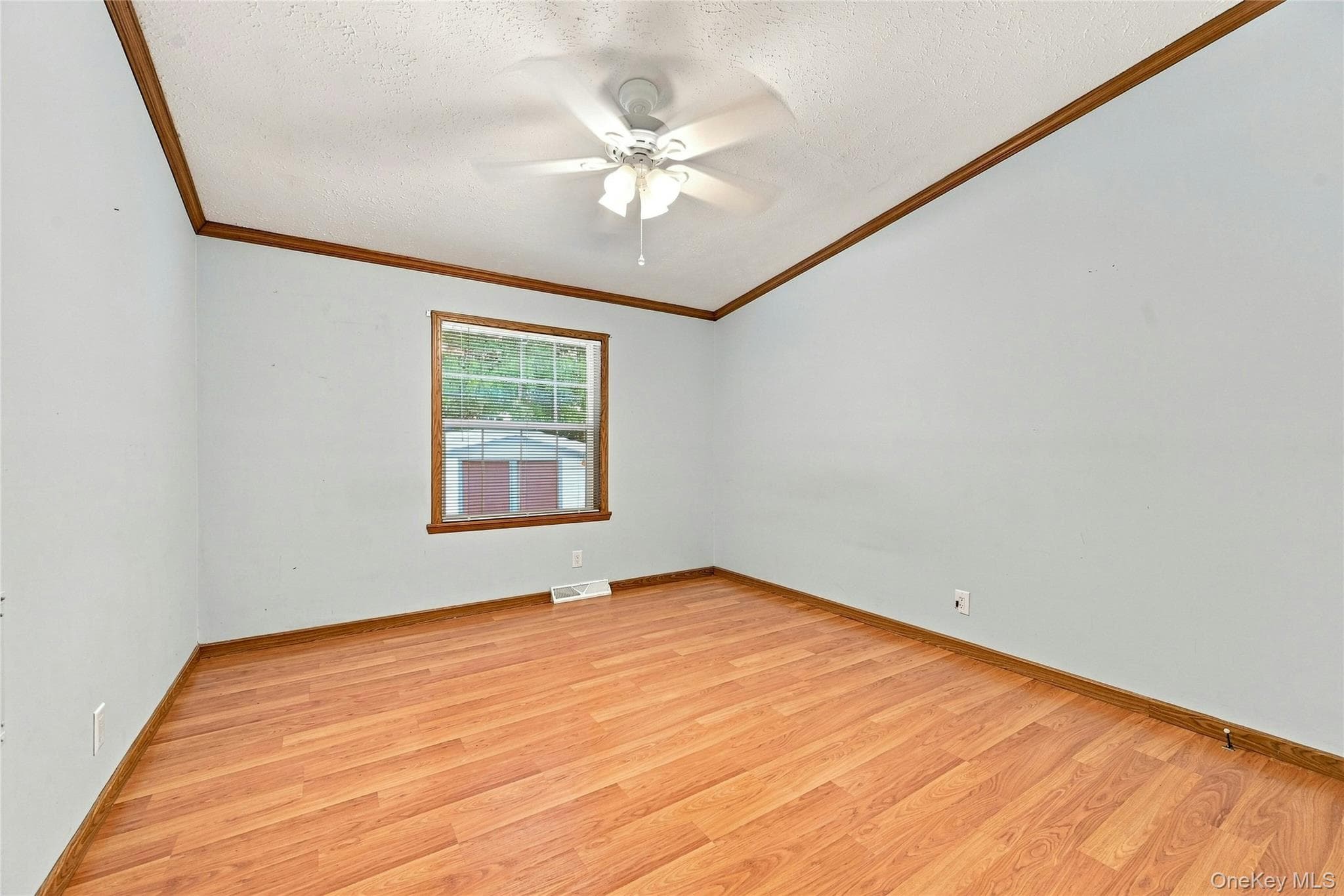 638 Fresh Pond Avenue Unit: 320 thumbnail 14