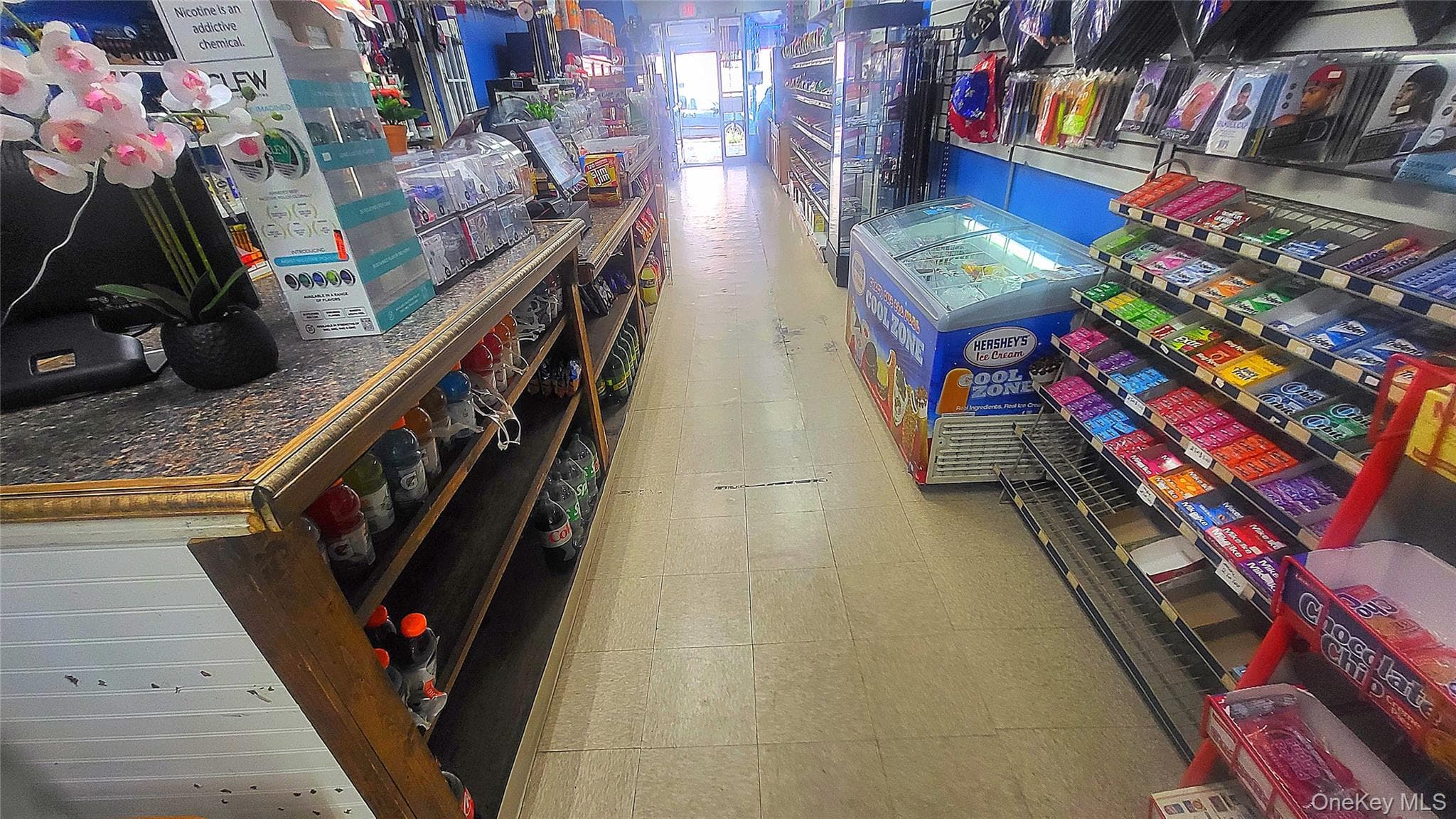 352 Main Street thumbnail 6