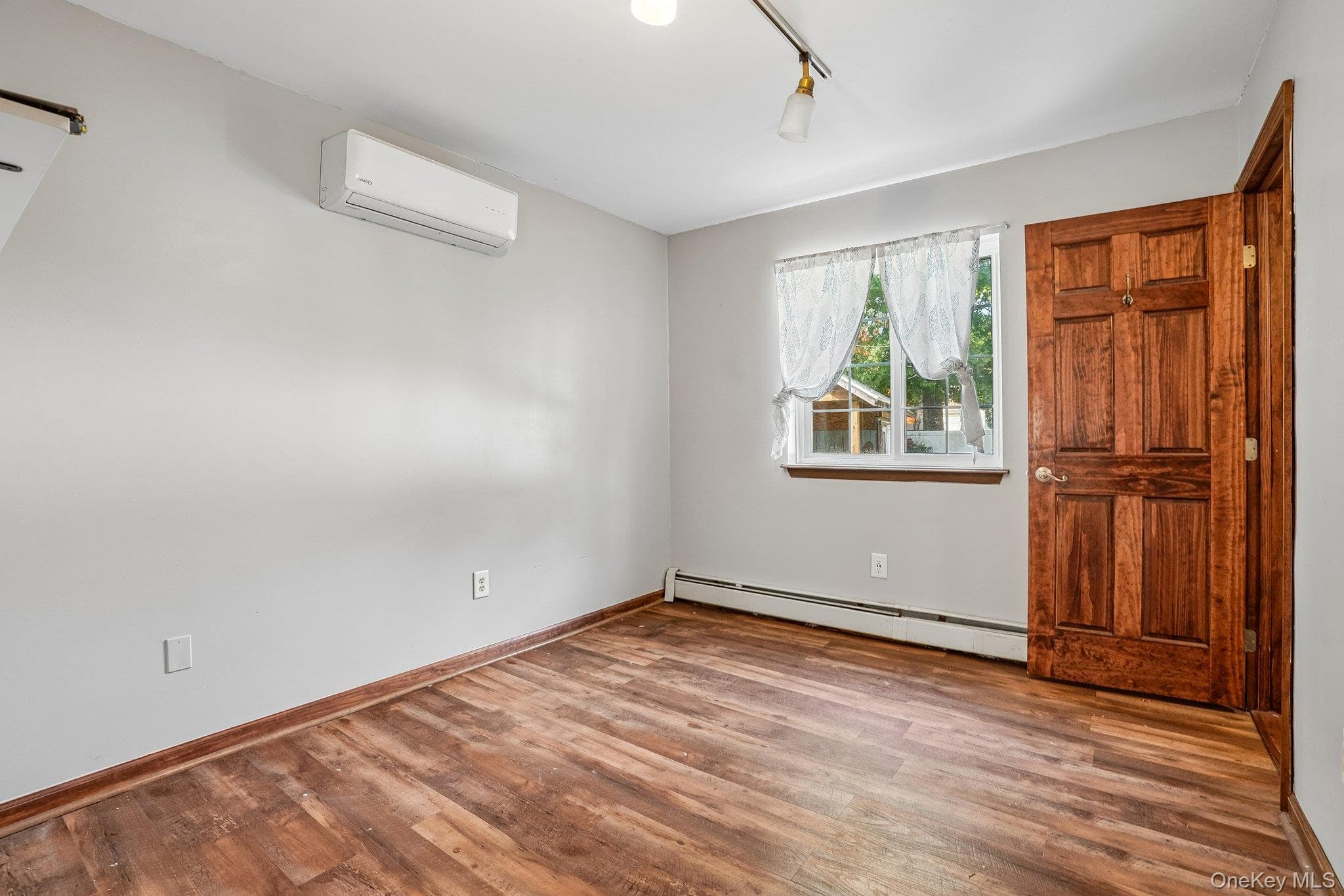 88 Golden Hill Avenue thumbnail 17