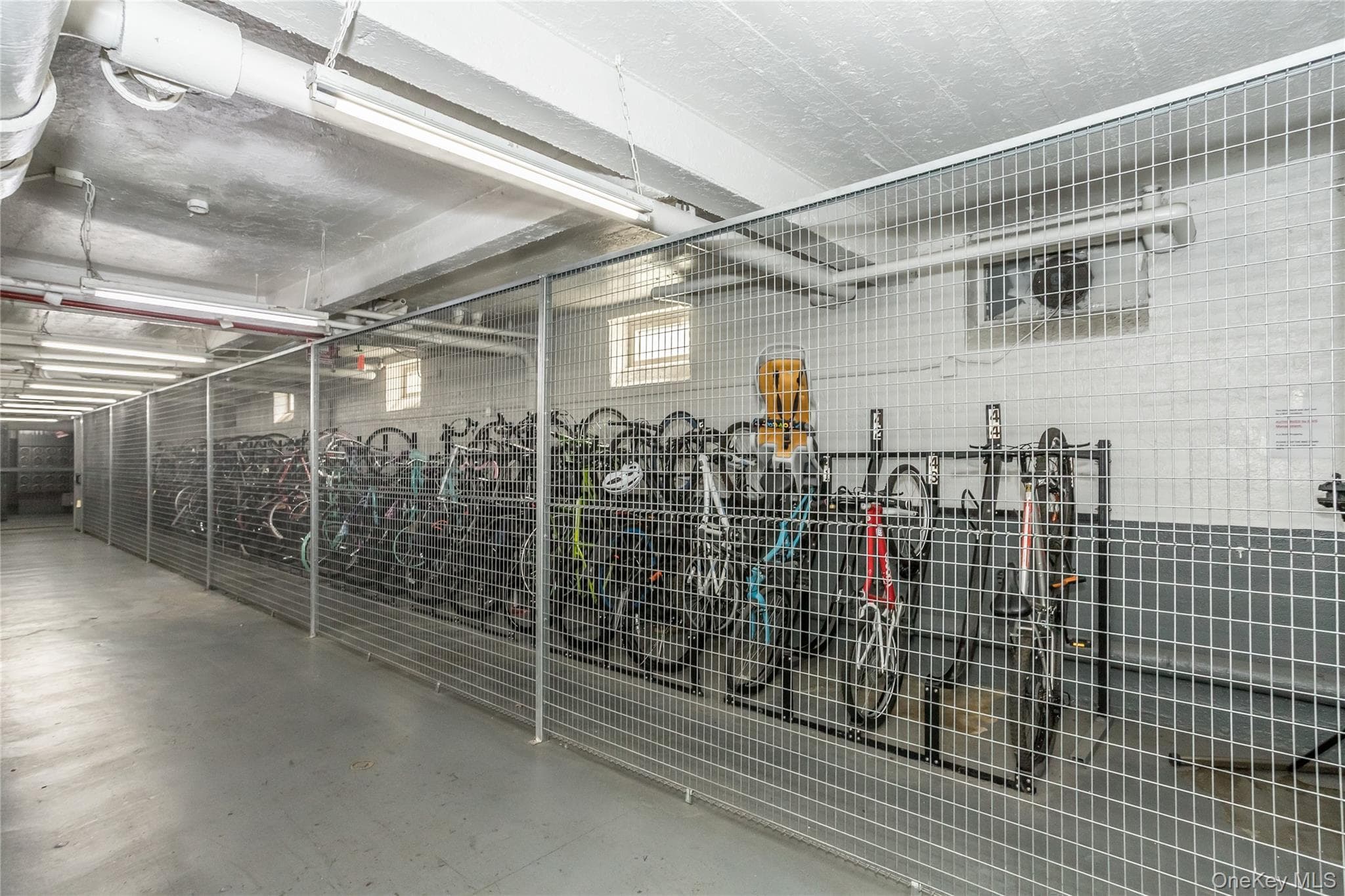 55-23 31 Avenue Unit: 1 thumbnail 4