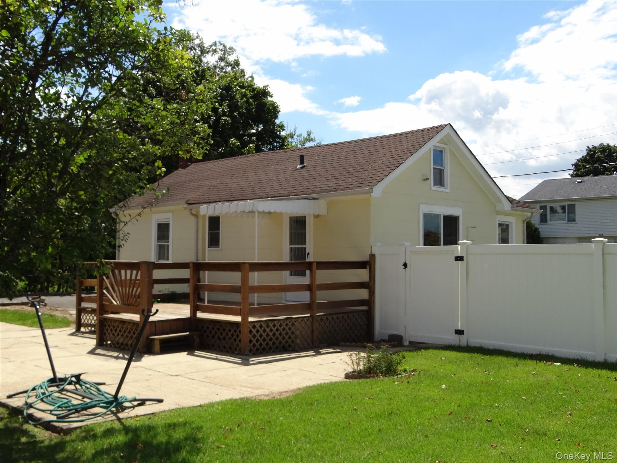 272 12th Avenue thumbnail 16