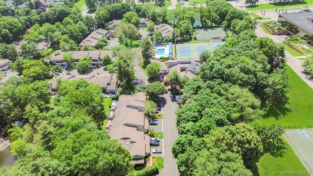 10 Pond View Court thumbnail 43
