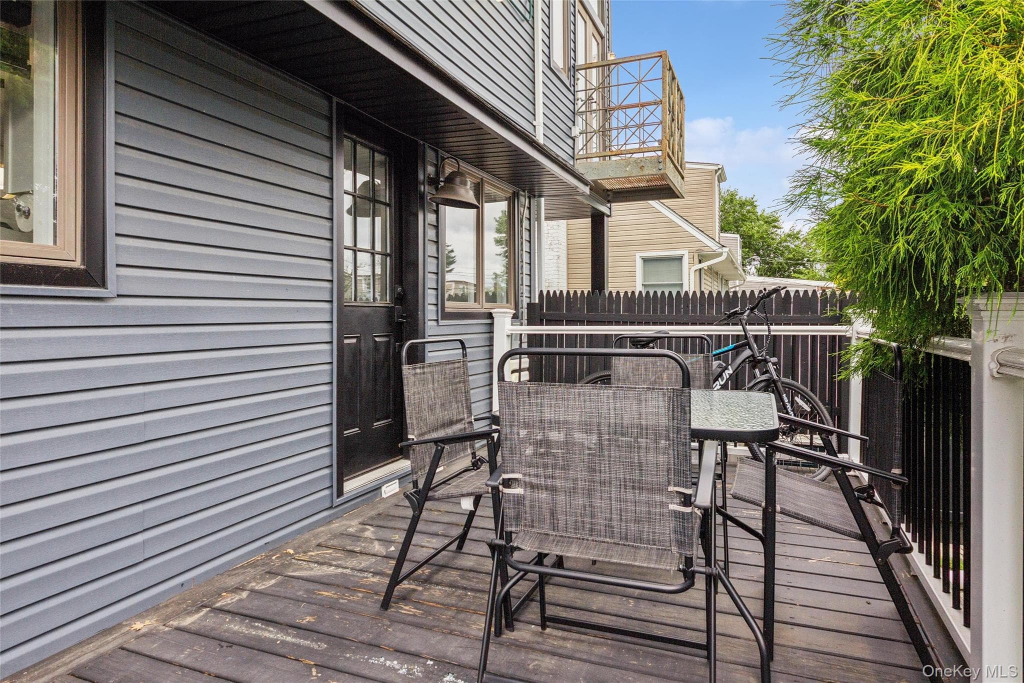 301 Merrick Avenue thumbnail 19