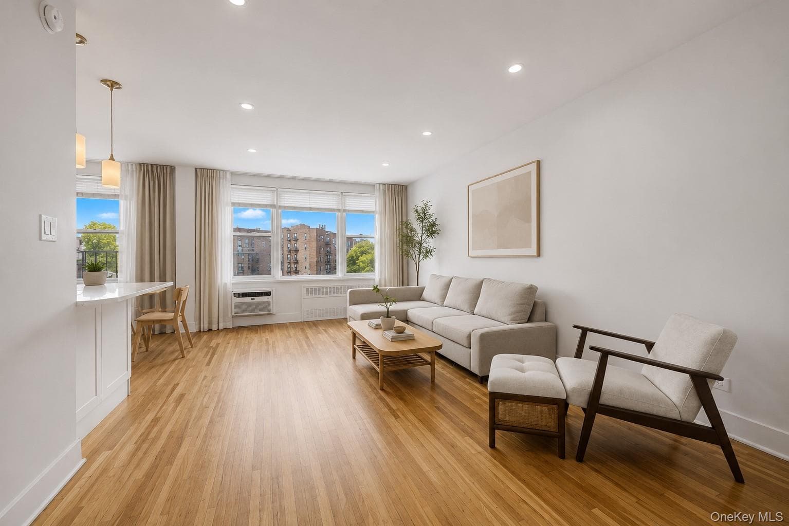 91 Van Cortlandt Avenue Unit: 6E photo 1