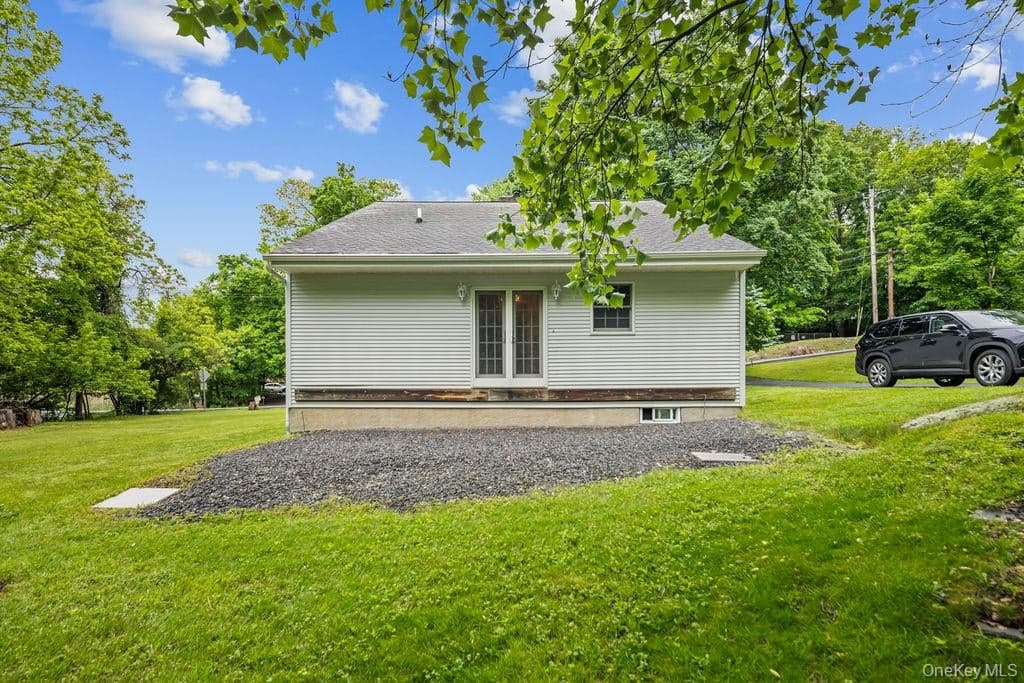289 Seven Springs Mountain Road thumbnail 23