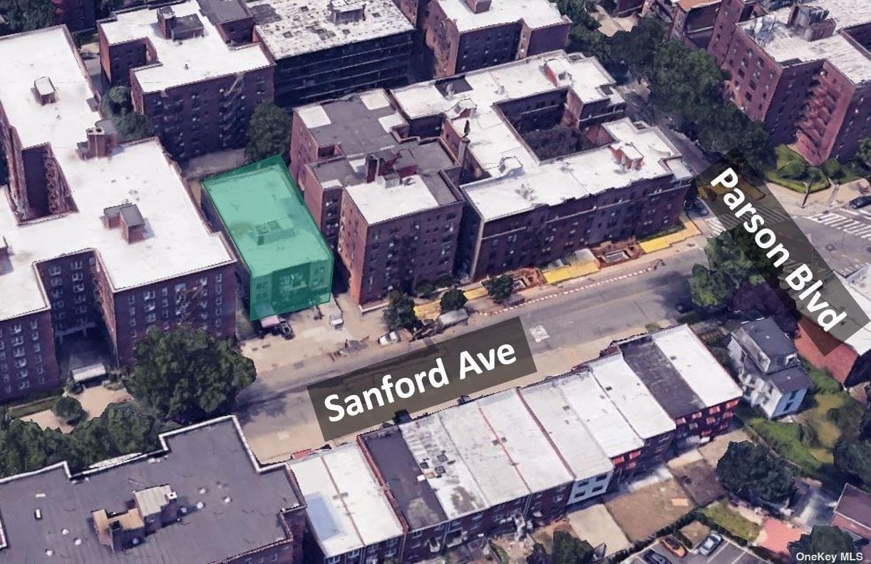 143-35 Sanford Avenue thumbnail 4