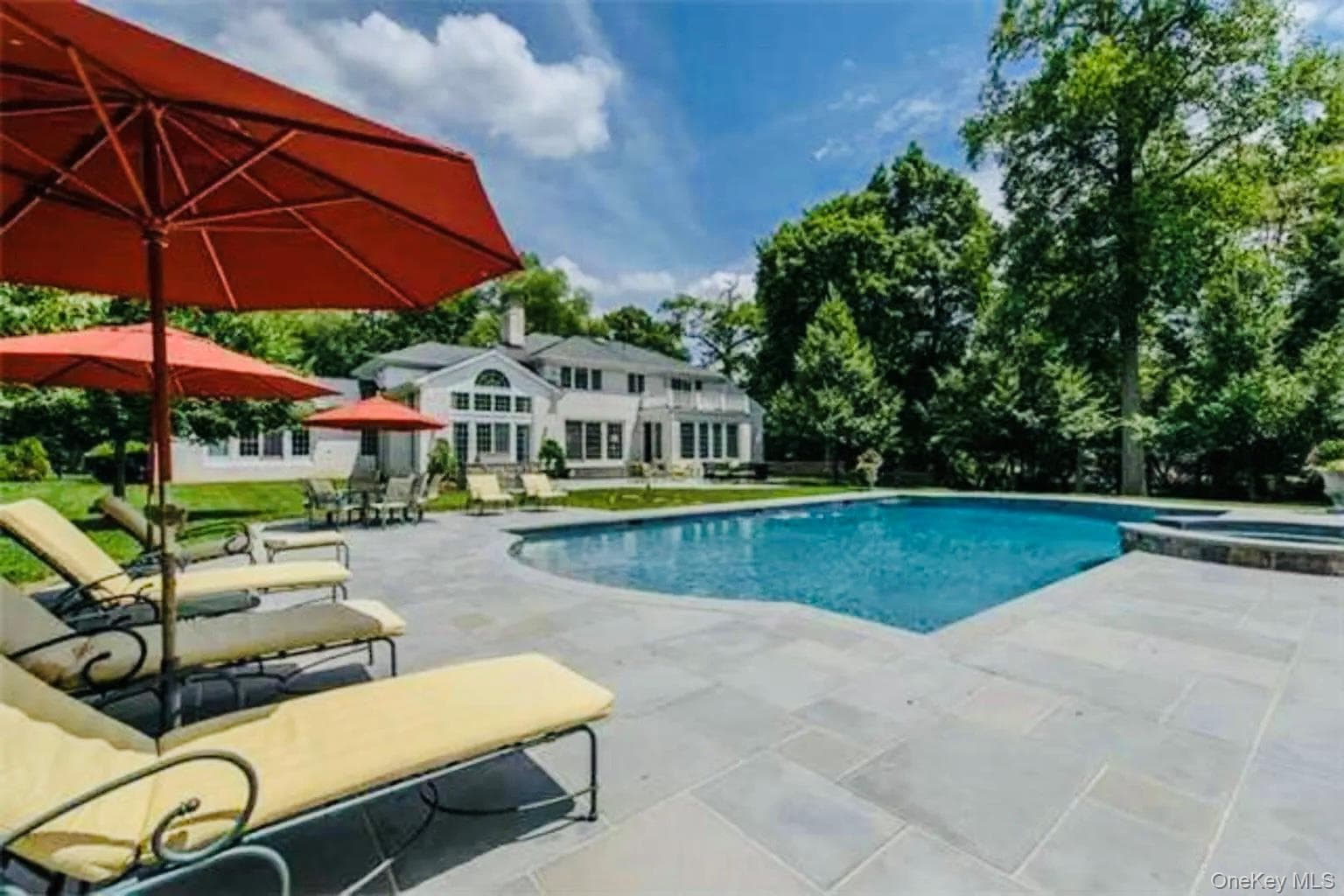 22 Evans Drive thumbnail 22