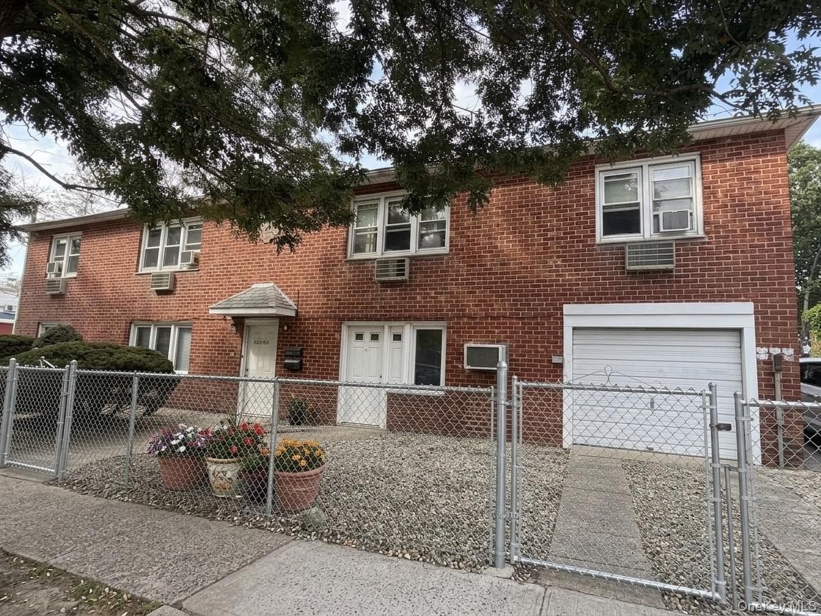 222-03 Braddock Avenue, Queens Village