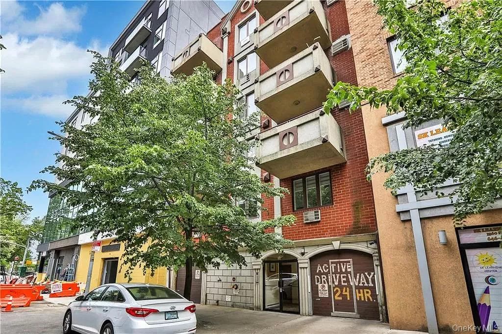 3368 Shore Parkway Unit: 2B, Brooklyn