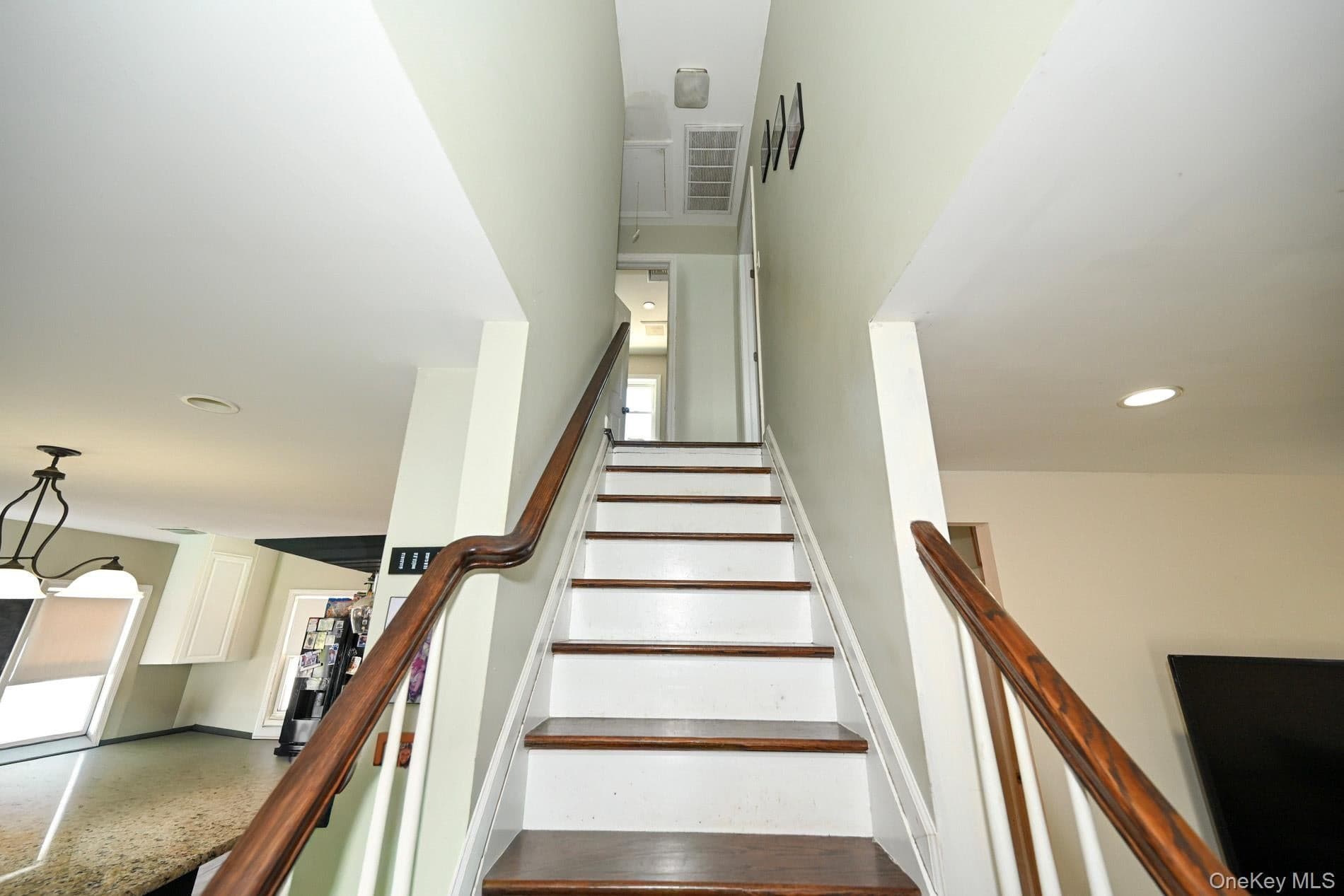 151 Nassau Boulevard thumbnail 9