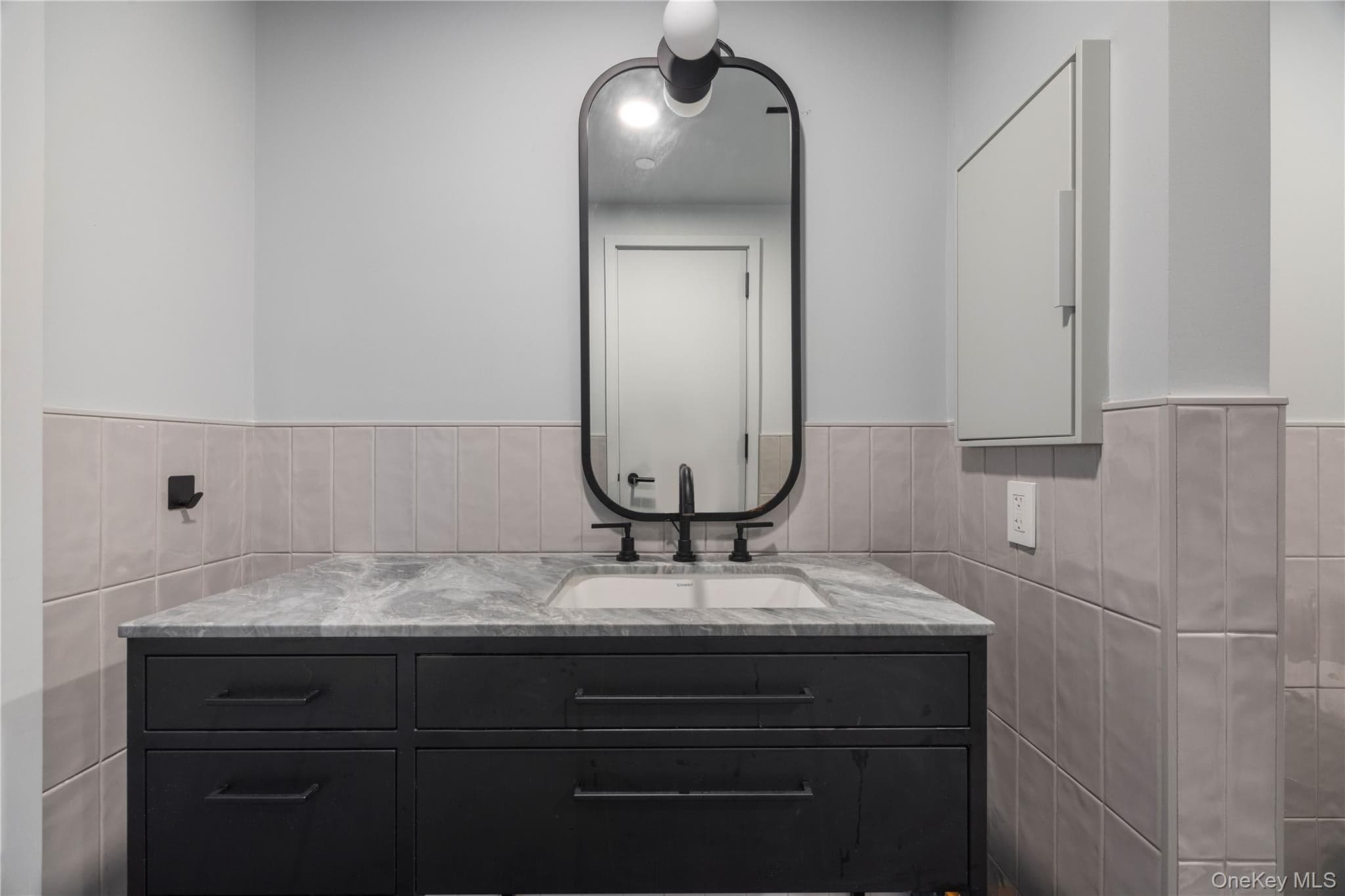 547 W 47th Street Unit: 509 thumbnail 32