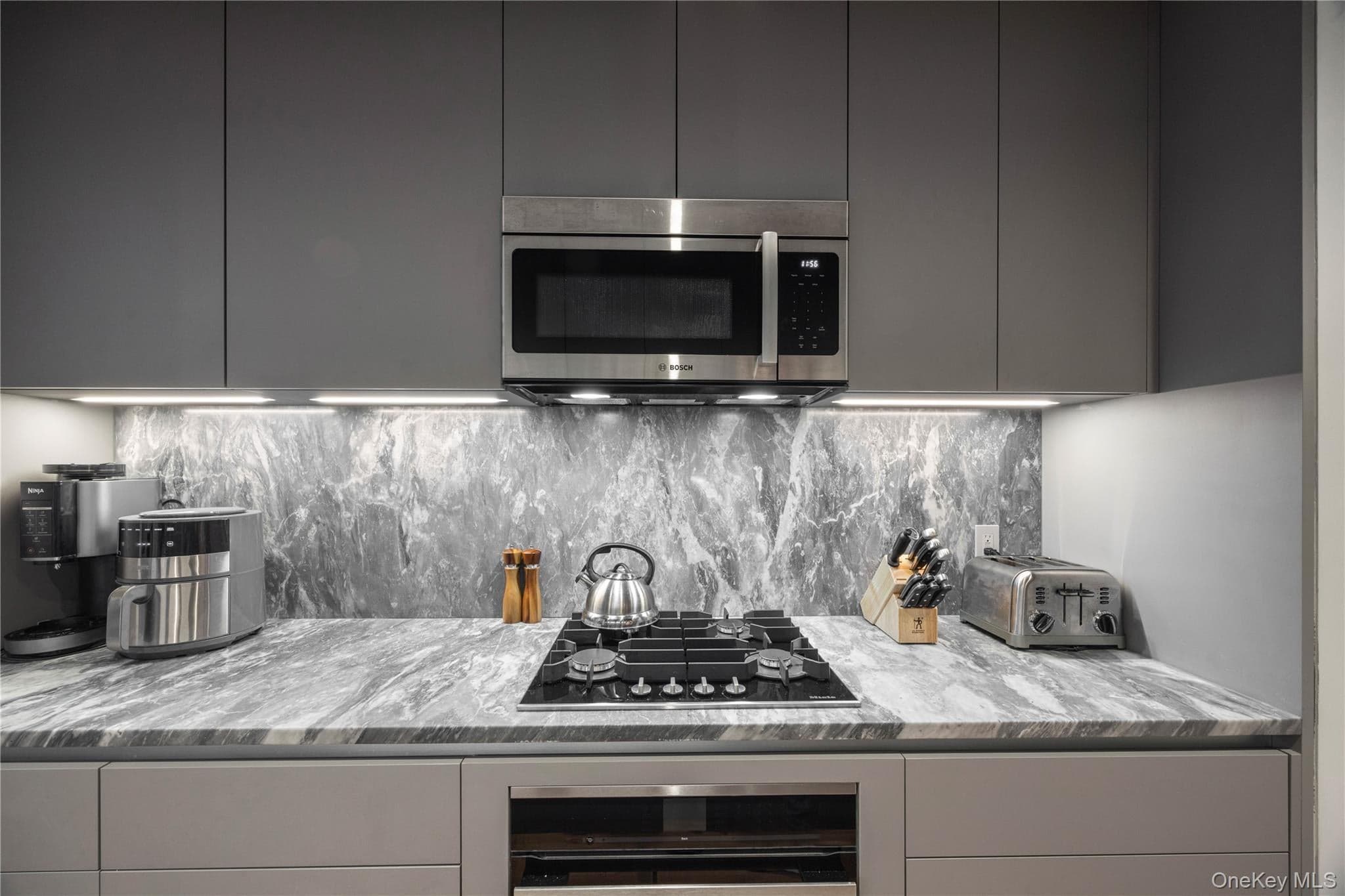 547 W 47th Street Unit: 509 thumbnail 8