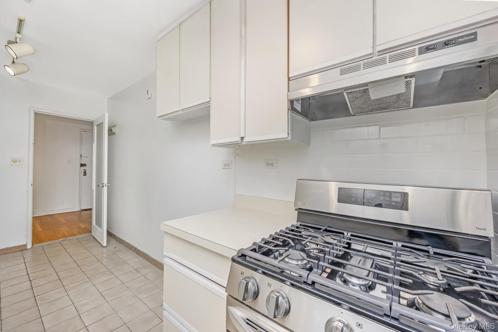 90-11 35th Avenue Unit: 6F thumbnail 11