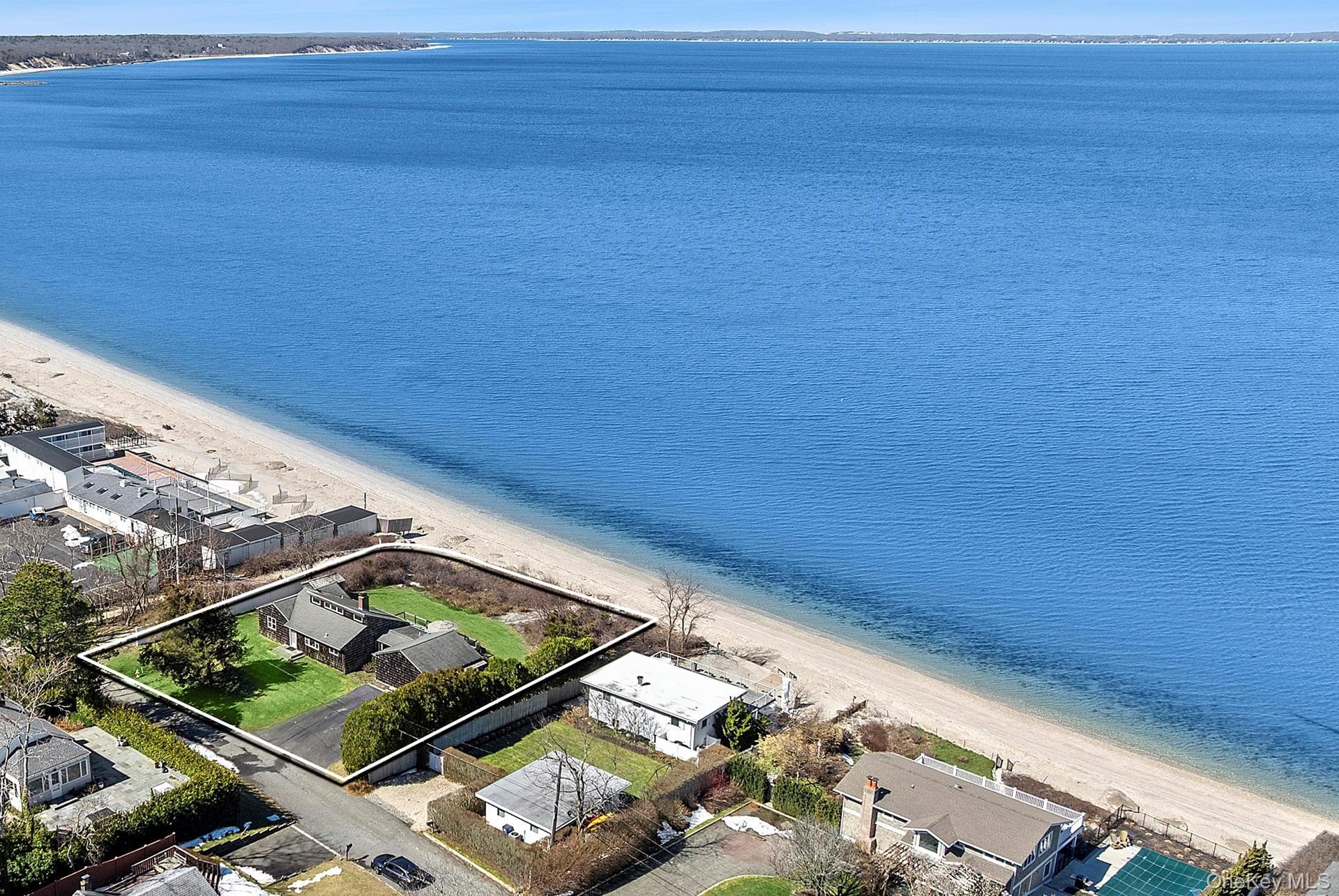 22 Peconic Crescent thumbnail 24