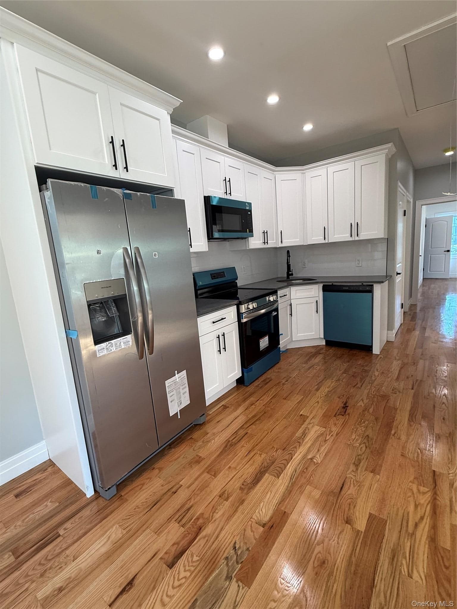 118-11 E Lakeview Blvd thumbnail 4
