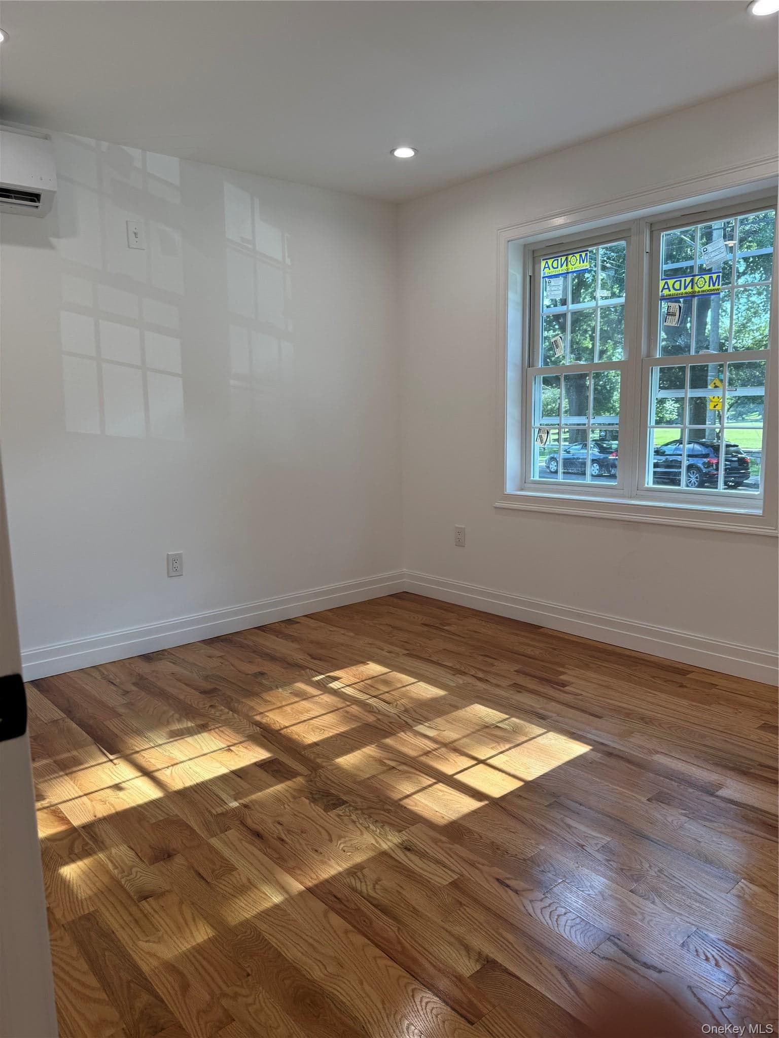 118-11 E Lakeview Blvd thumbnail 14