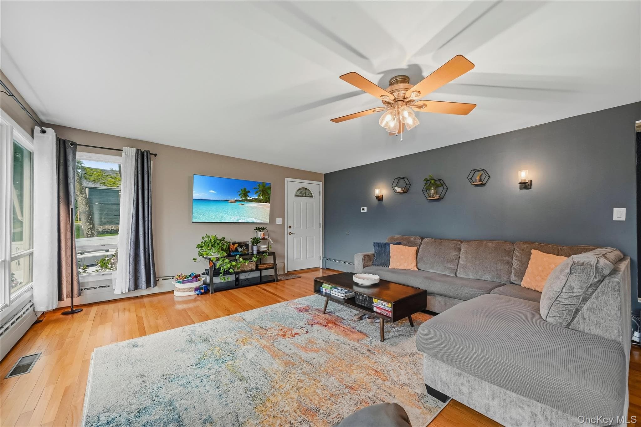 28 Maple Avenue thumbnail 6