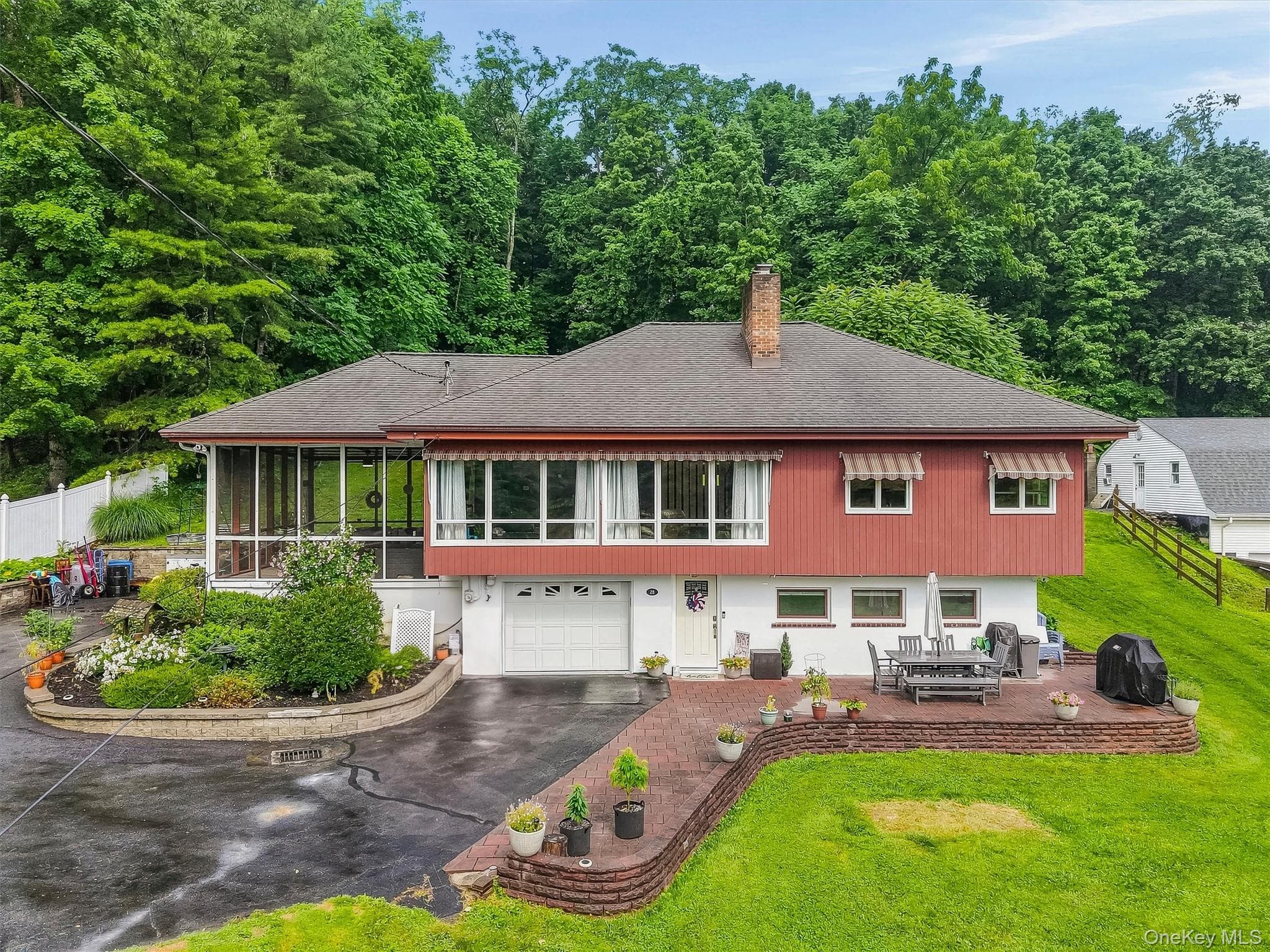 28 Maple Avenue thumbnail 20