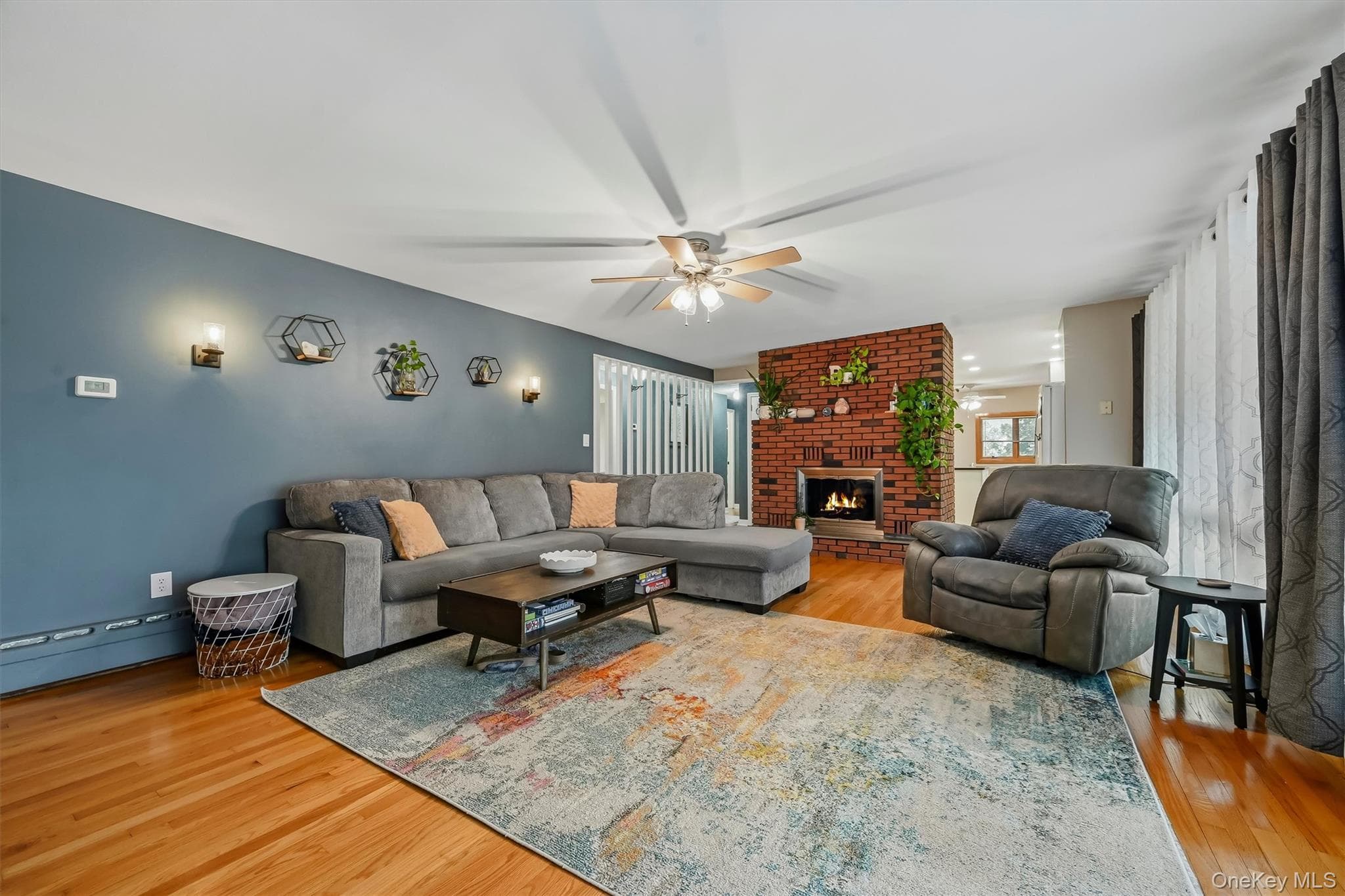 28 Maple Avenue thumbnail 5