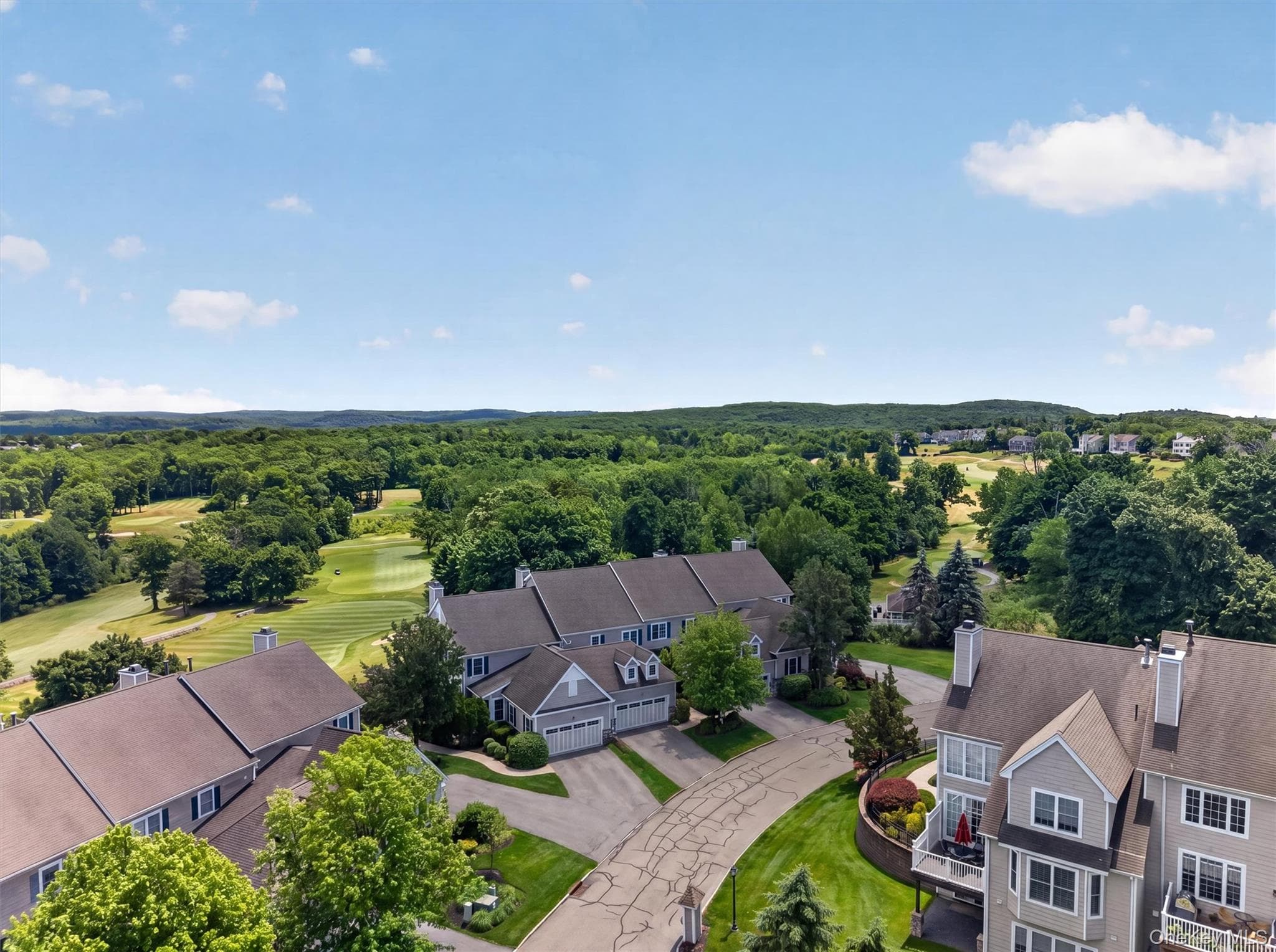 38 Pinehurst Circle thumbnail 42