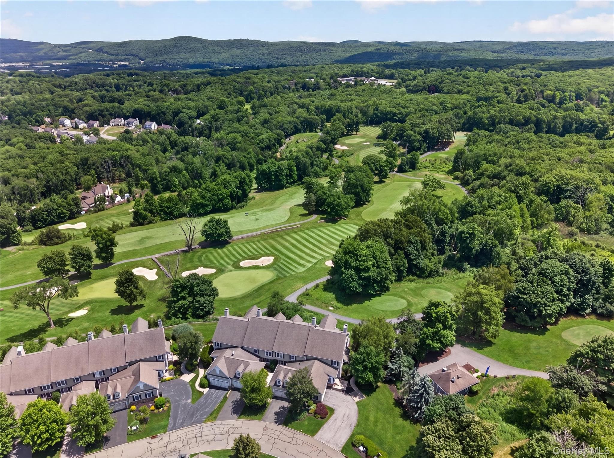 38 Pinehurst Circle thumbnail 40