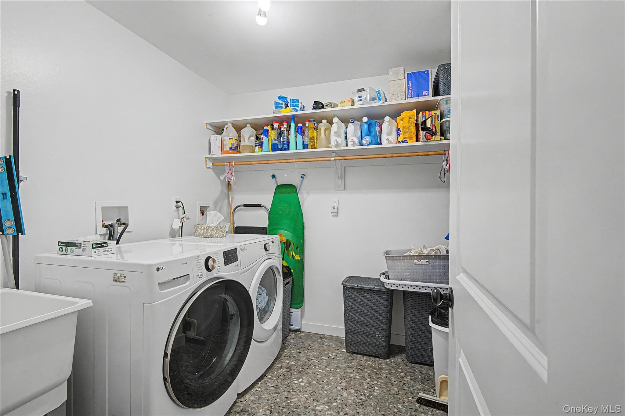 151 Blauvelt RD Unit: 214 thumbnail 19