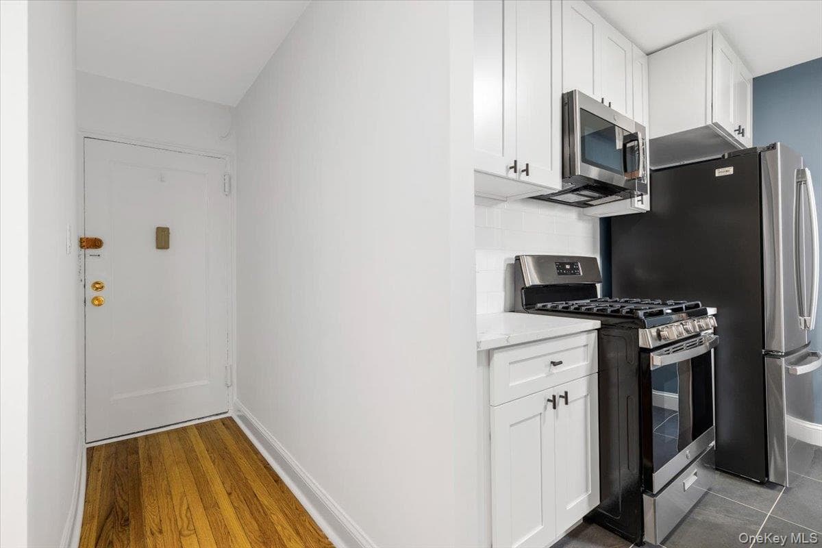 5645 Netherland Avenue Unit: 5C thumbnail 8