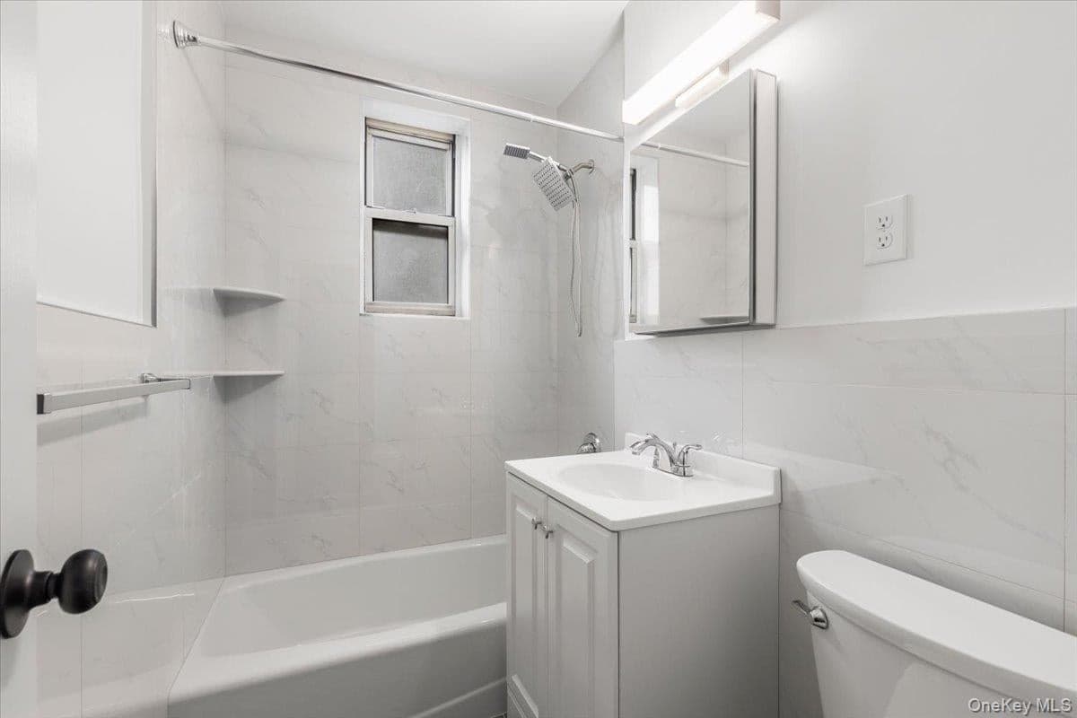 5645 Netherland Avenue Unit: 5C thumbnail 15