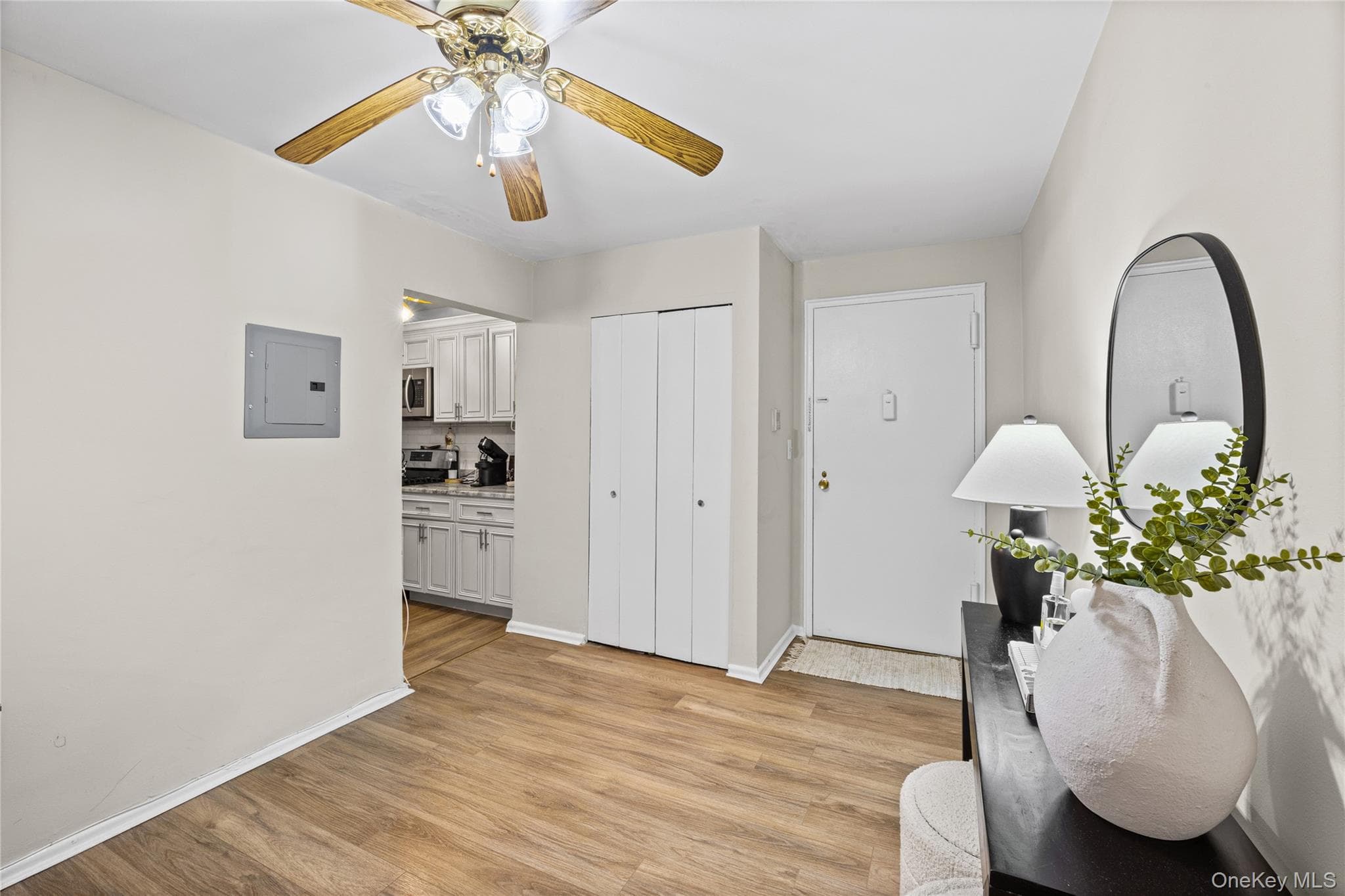 1 Birchwood Court Unit: 1B thumbnail 8