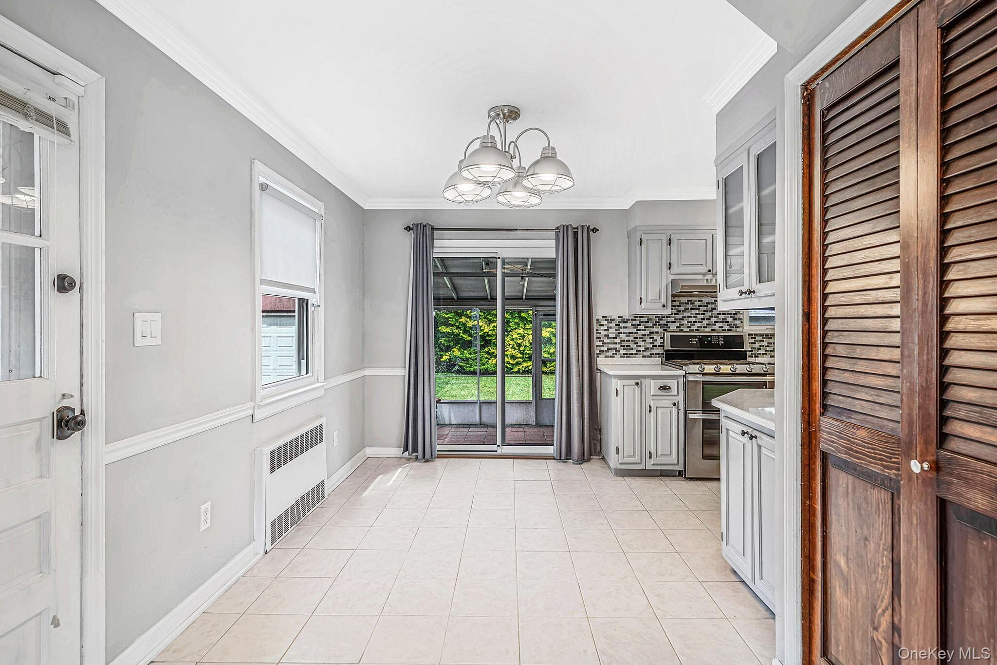 190 Albertson Place thumbnail 8