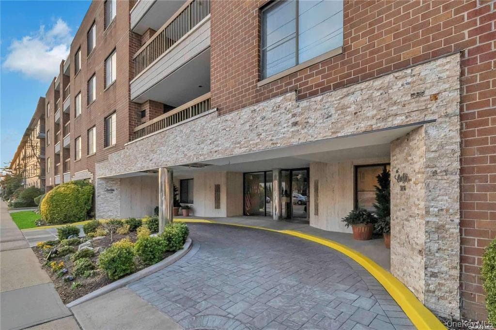 376 Central Avenue Unit: 3-V thumbnail 3