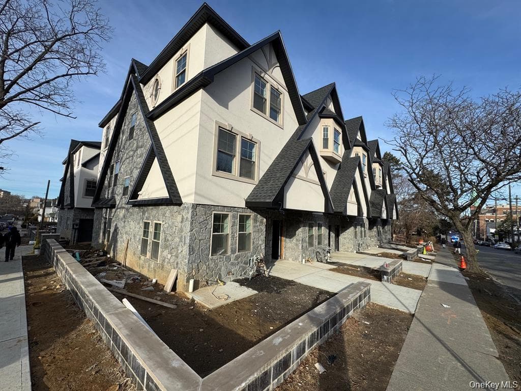 65 W 2nd Street Unit: 5 thumbnail 3