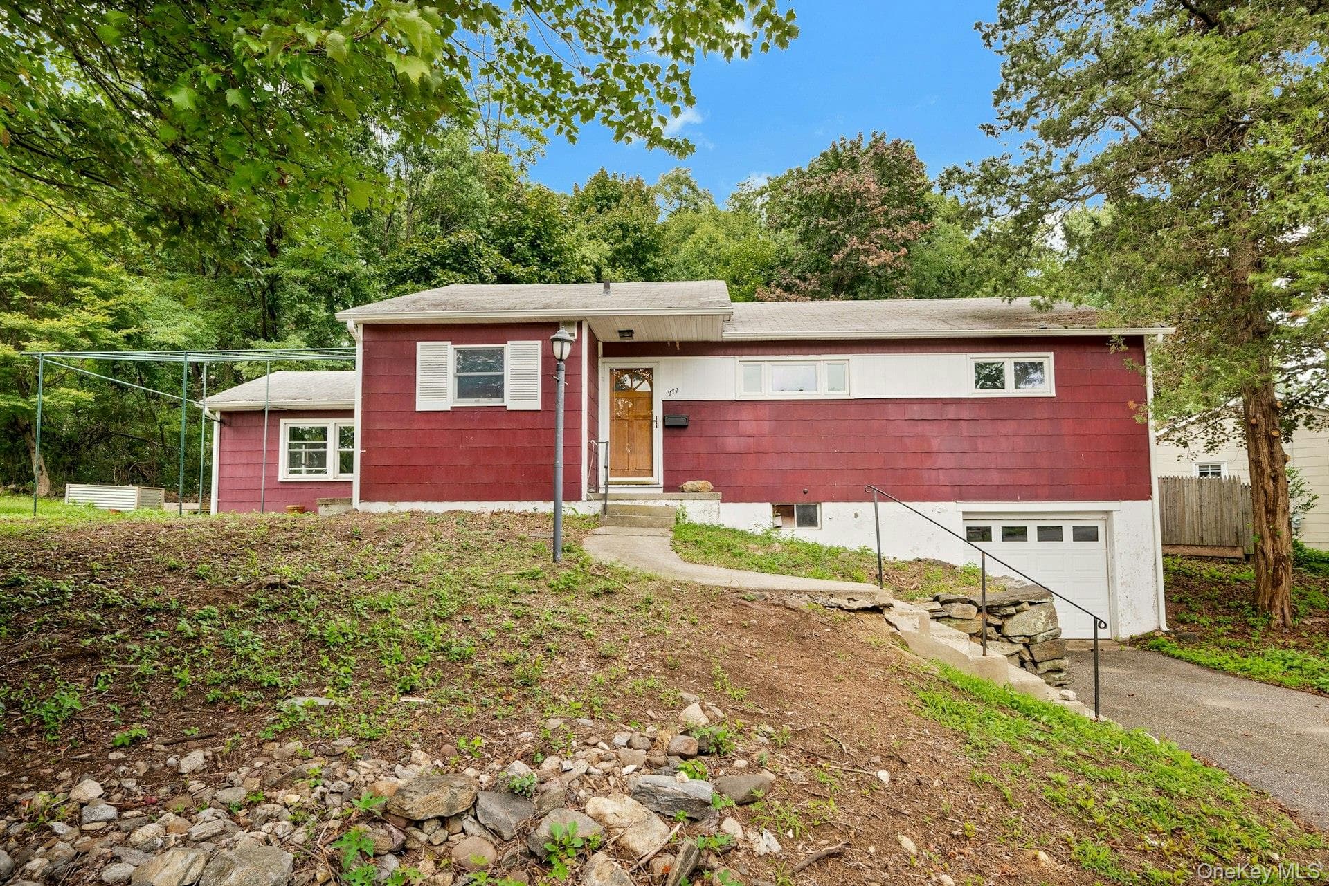 277 Crest Drive thumbnail 2