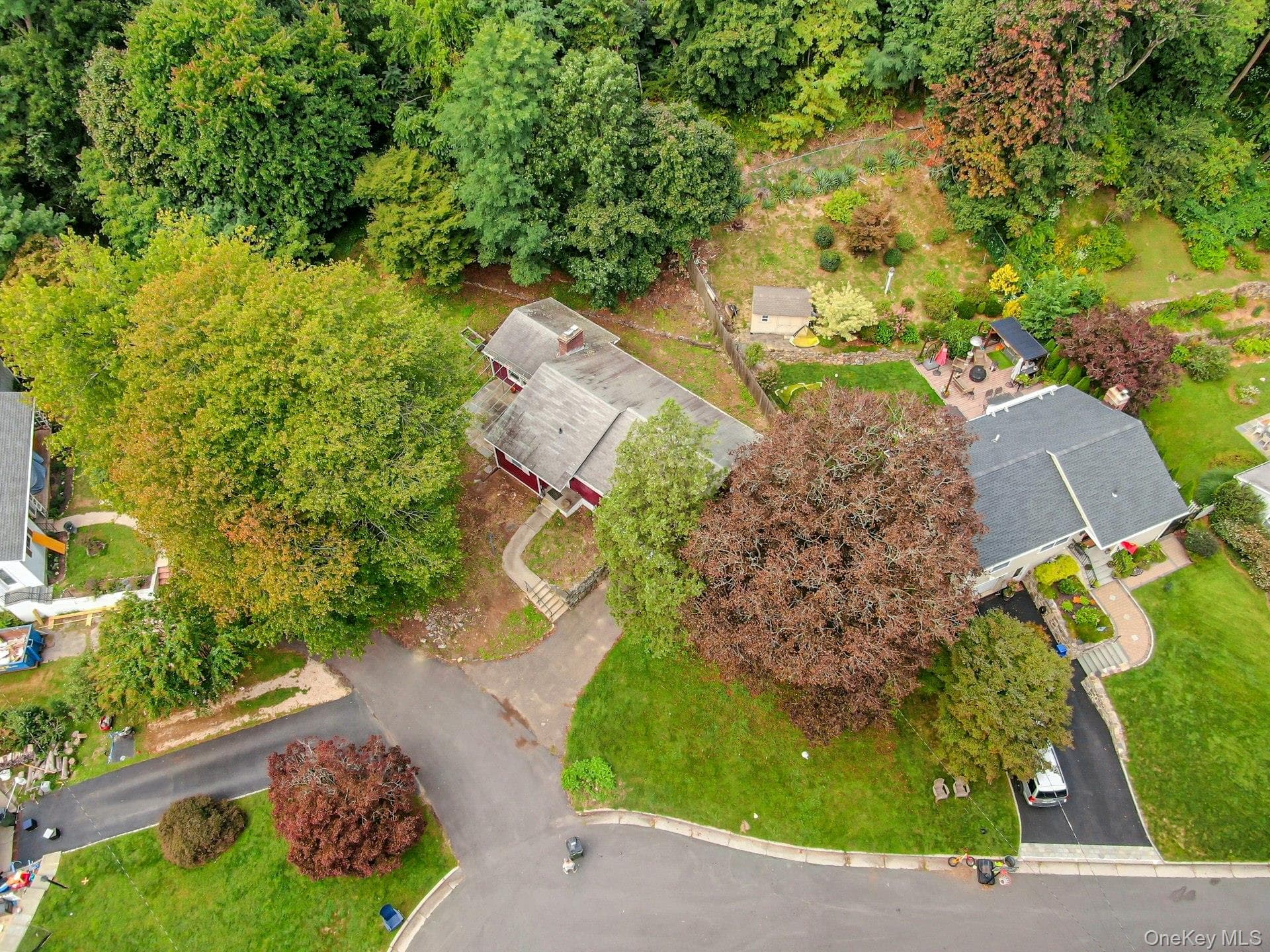 277 Crest Drive thumbnail 37