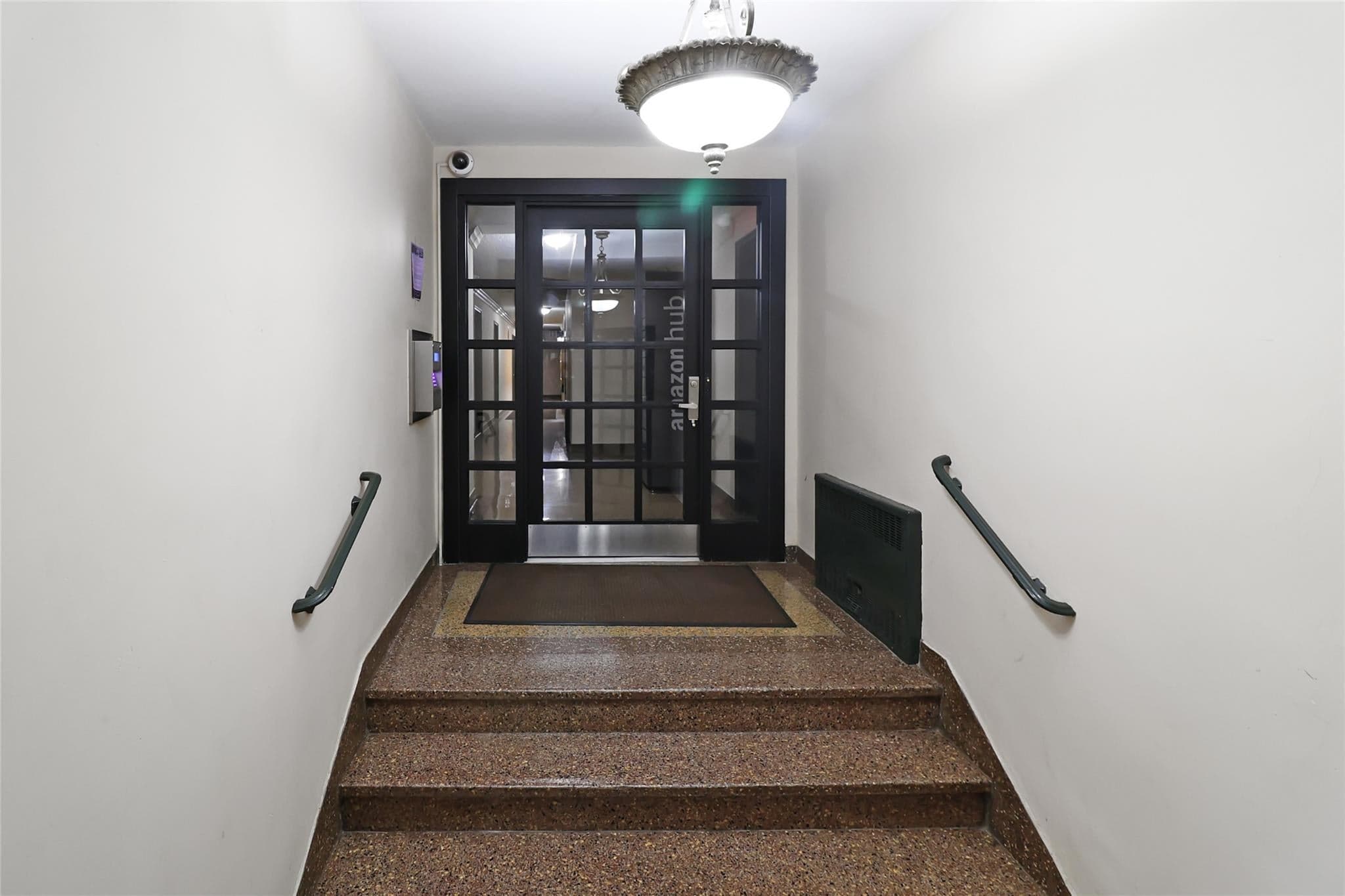 2105 Wallace Avenue Unit: 4A thumbnail 2