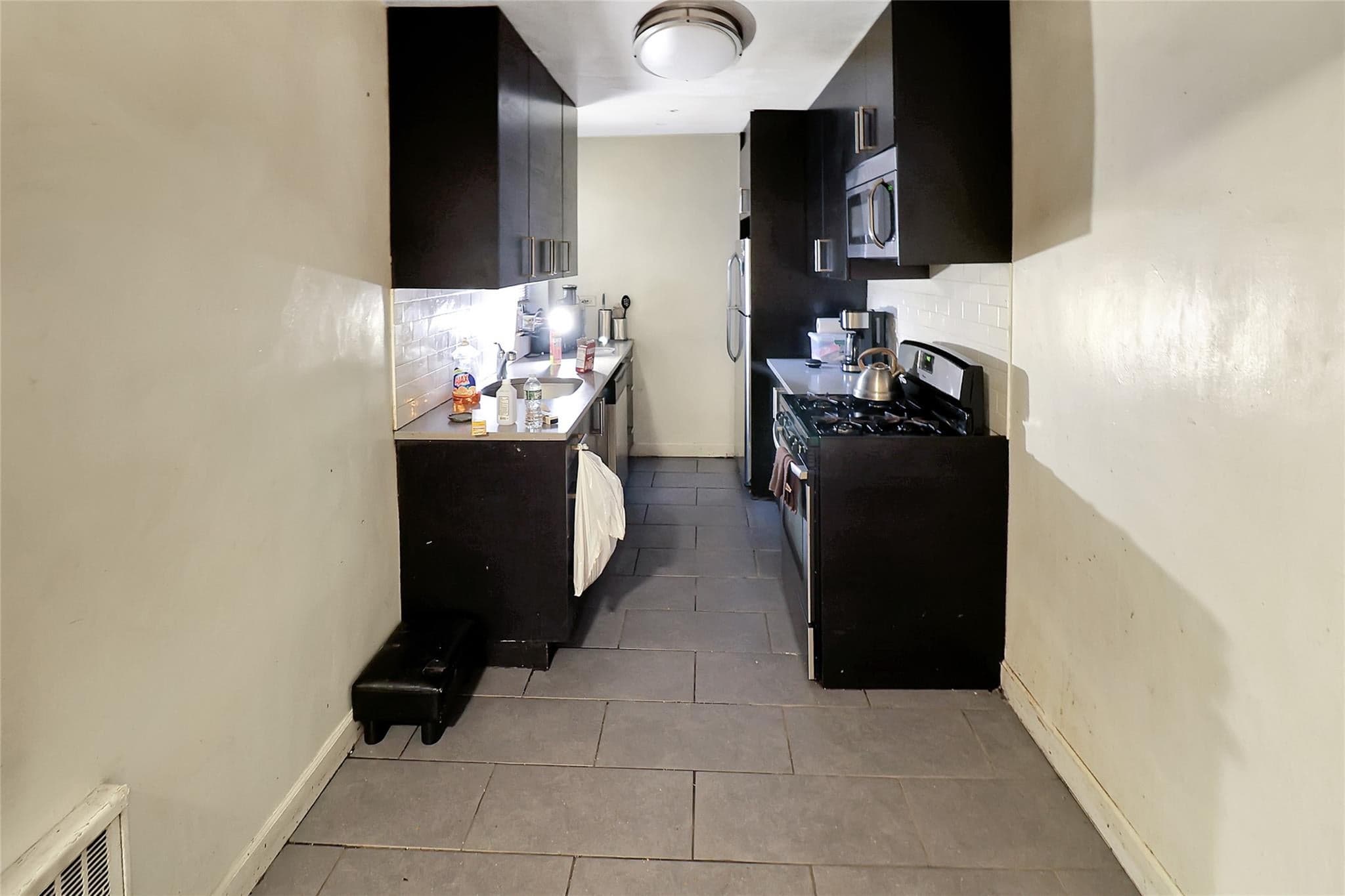 2105 Wallace Avenue Unit: 4A thumbnail 9