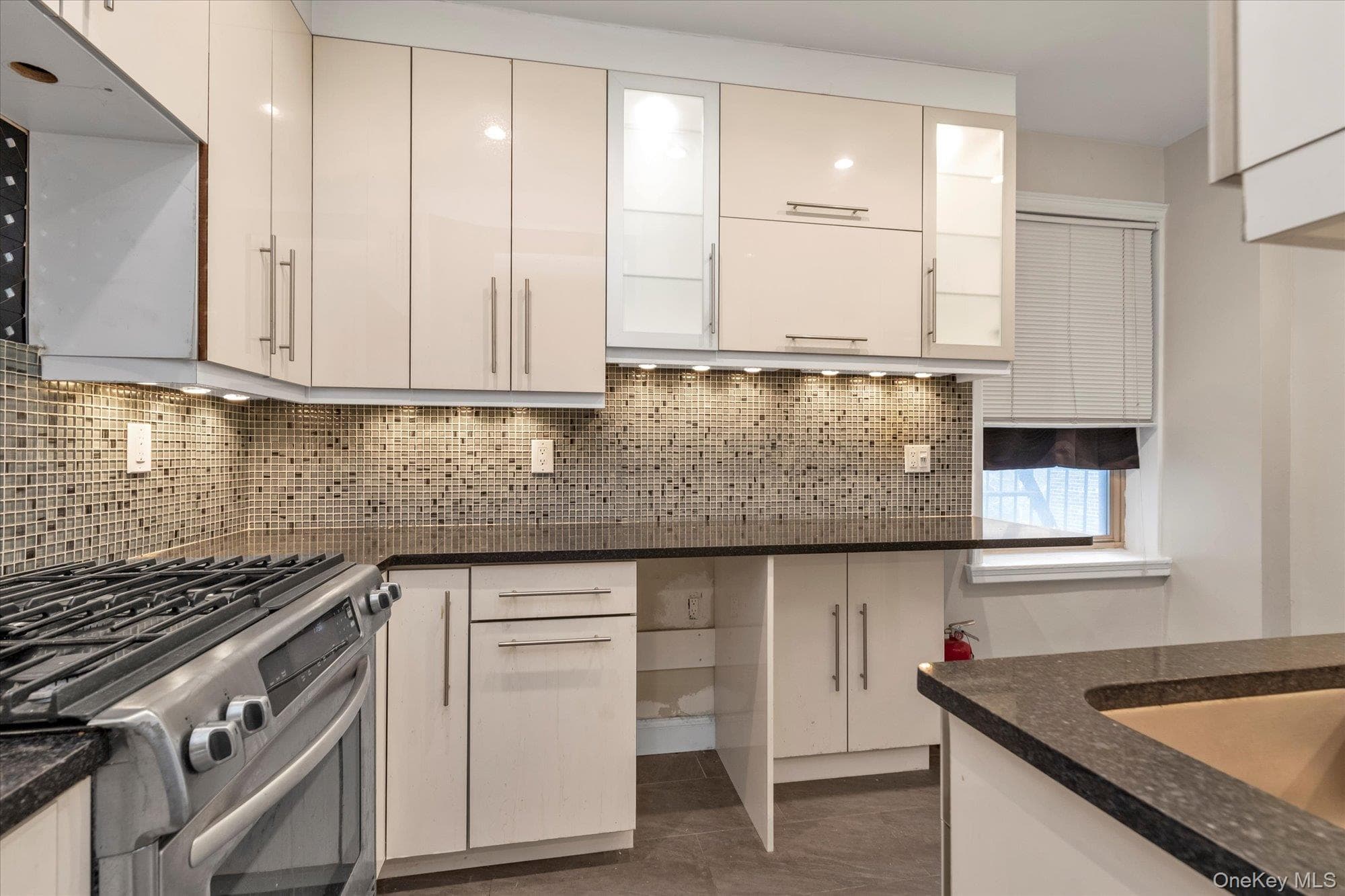 48-35 43 Street Unit: 4C thumbnail 8