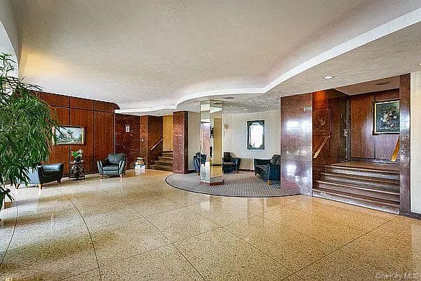 61-20 Grand Central Parkway Unit: B 1103 thumbnail 3