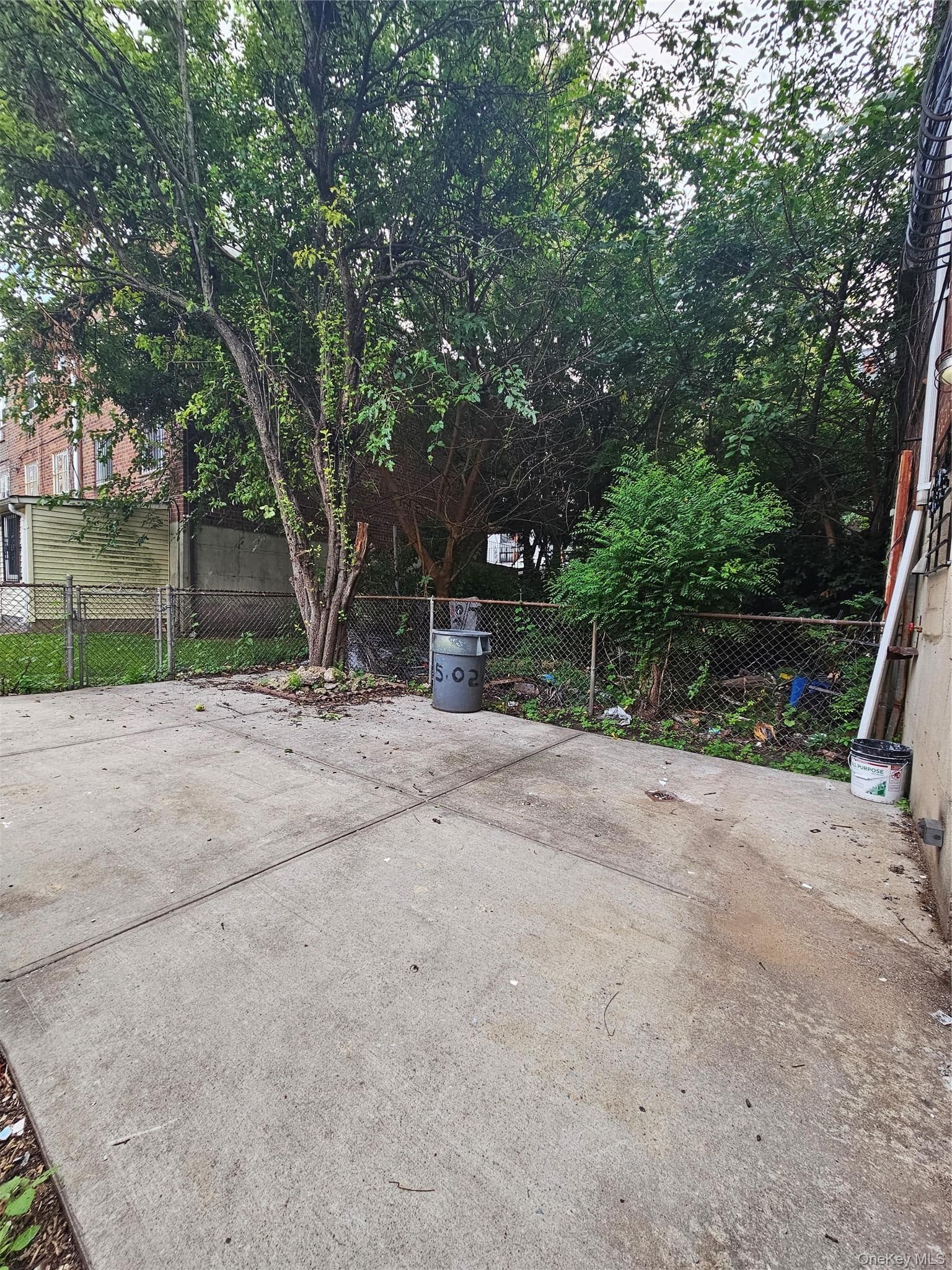 322 Wortman Avenue thumbnail 17