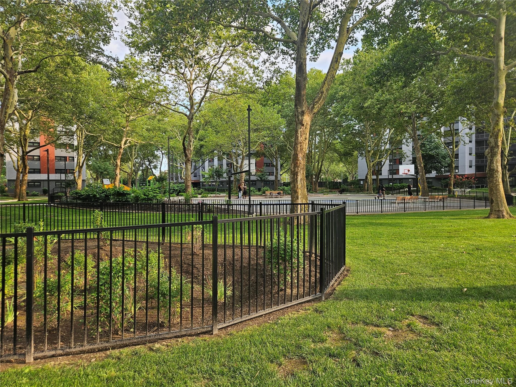 322 Wortman Avenue thumbnail 20