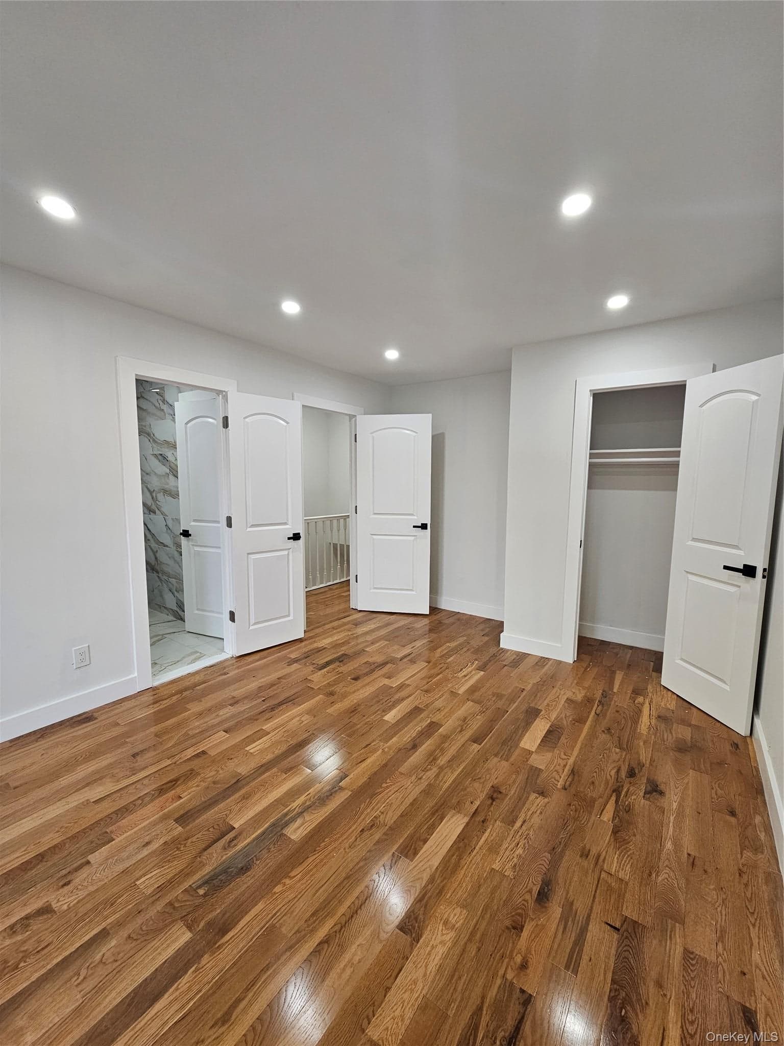 322 Wortman Avenue thumbnail 9