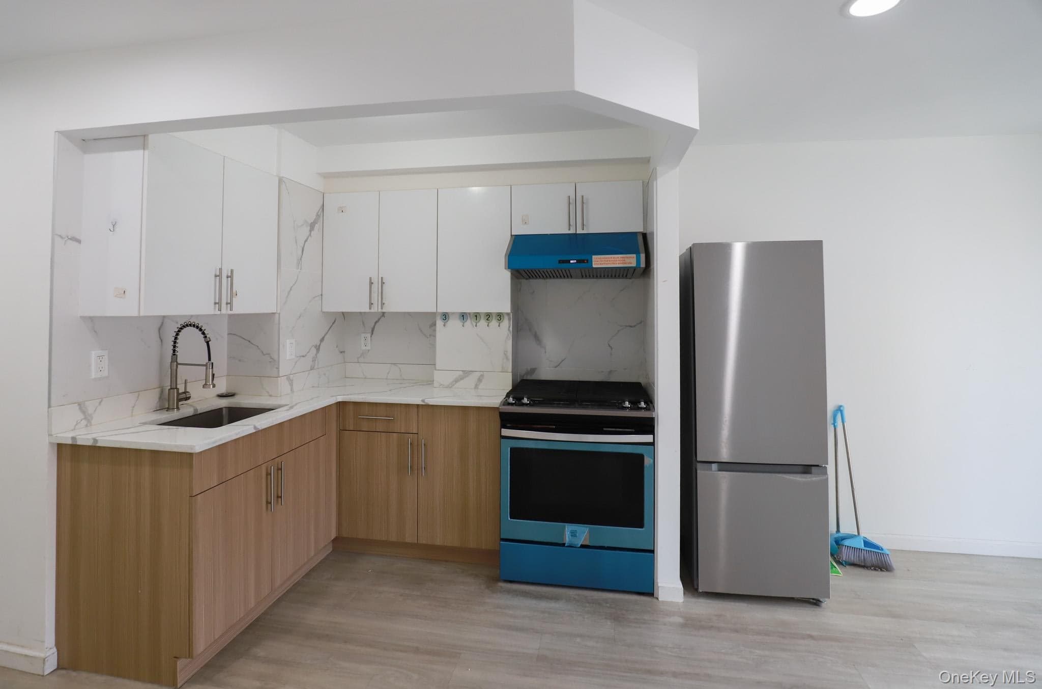 134-43 Maple Avenue Unit: 5B thumbnail 3