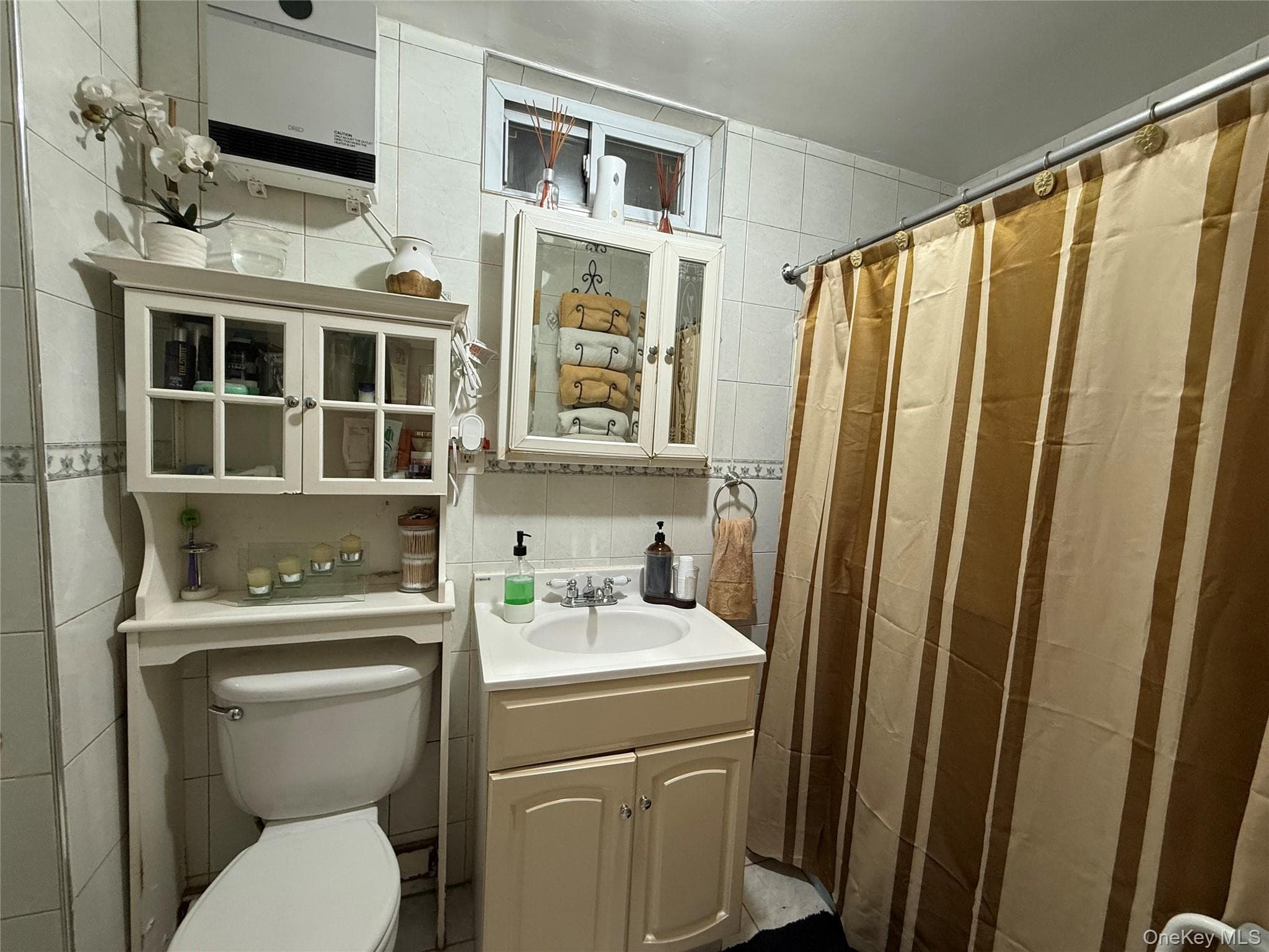 102-08 39th Avenue thumbnail 9