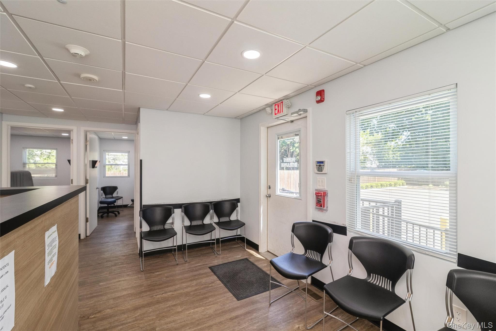 976 Roanoke Avenue thumbnail 12