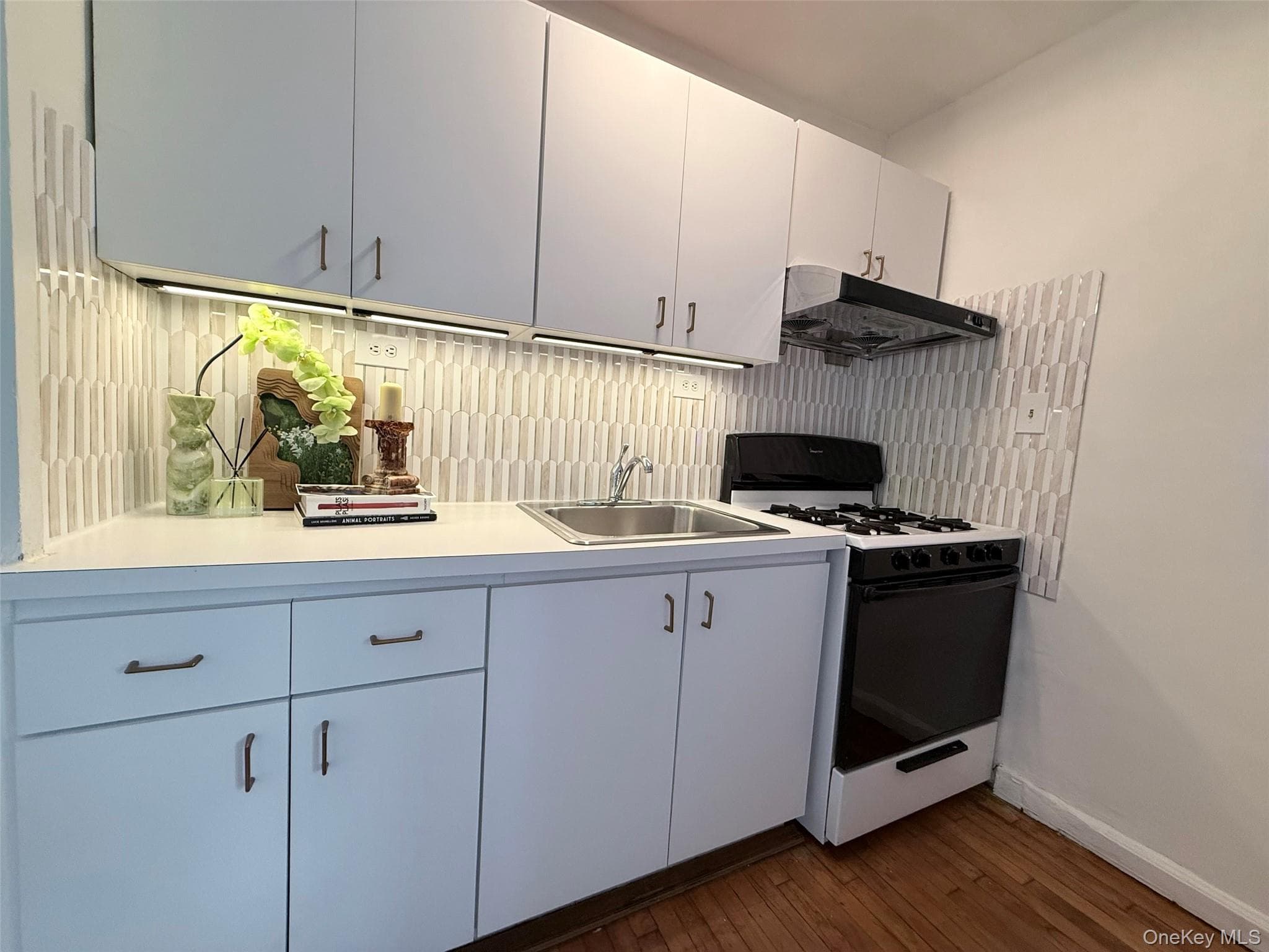 144-44 41st Avenue Unit: 5J thumbnail 4