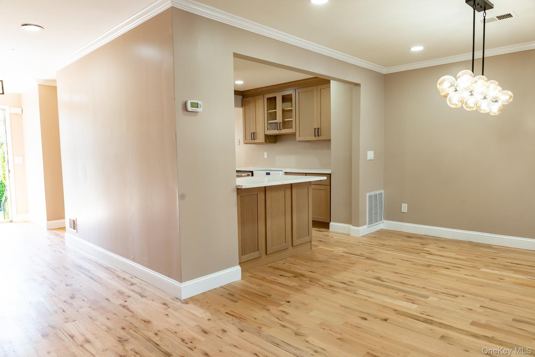 105 Glen Way thumbnail 10